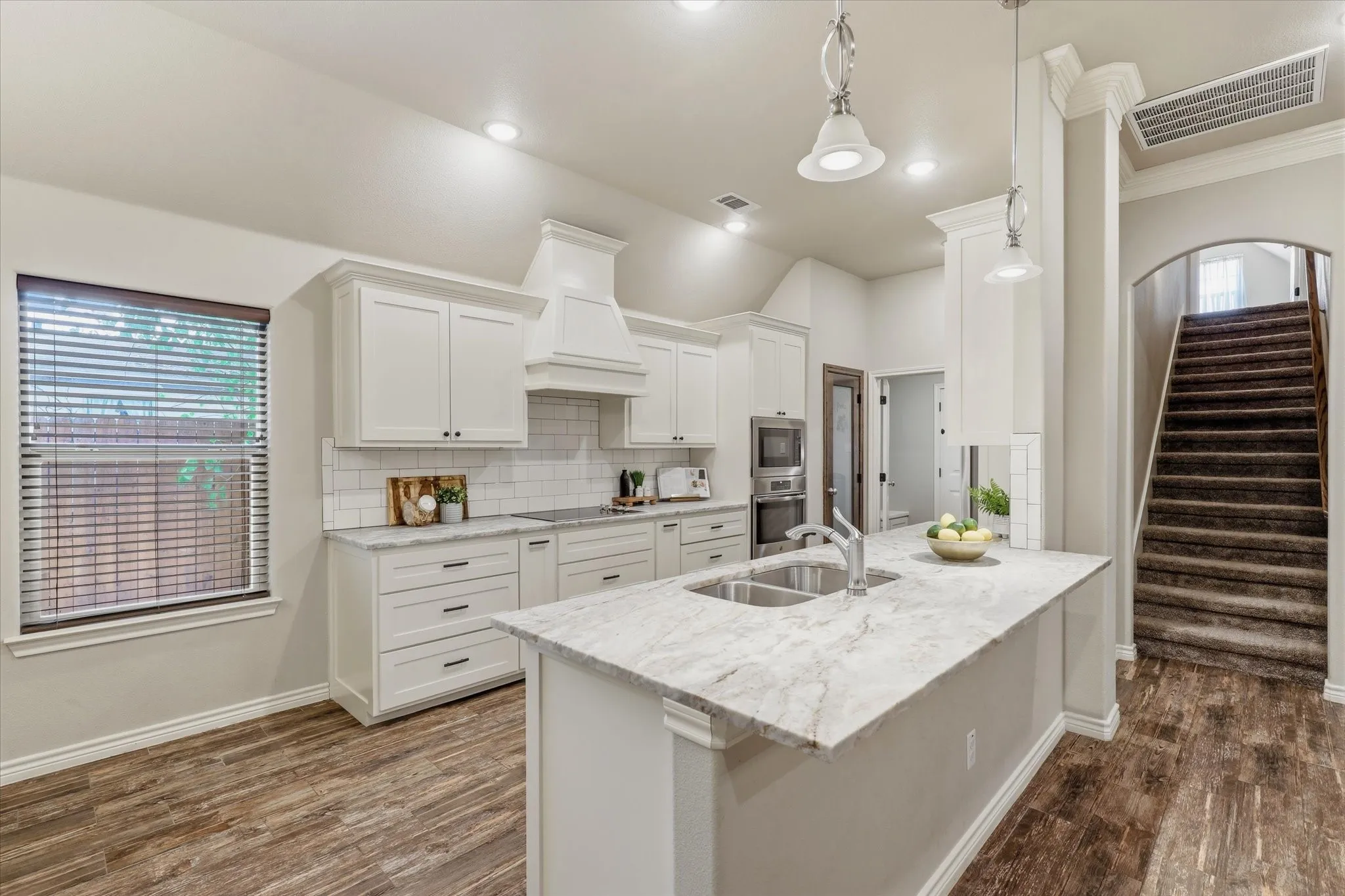 Single Family Residence For Sale in Tarrant County , 603 Oaklawn Drive, River Oaks, Texas 76114, 4 Bedroom, 3 Bathroom, 2 Garage spaces, 1,875 Sqft, built in 2019, mls#21378567, Real Estate Agent in River Oaks, Homes For Sale in Tarrant county, Homes For Sale in River Oaks, Realtor in River Oaks Texas, Real Estate Brokerage Independent Realty Texas, Luminita Cordes Realtor