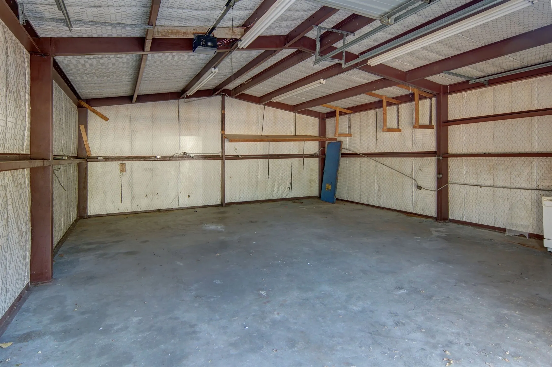 Manufactured Home For Sale in Young County , 1200 1st Street, Graham, Texas 76450, 3 Bedroom, 2 Bathroom, 2 Garage spaces, 1,680 Sqft, built in 2005, mls#21377381, Real Estate Agent in Graham, Homes For Sale in Young county, Homes For Sale in Graham, Realtor in Graham Texas, Real Estate Brokerage Independent Realty Texas, Luminita Cordes Realtor