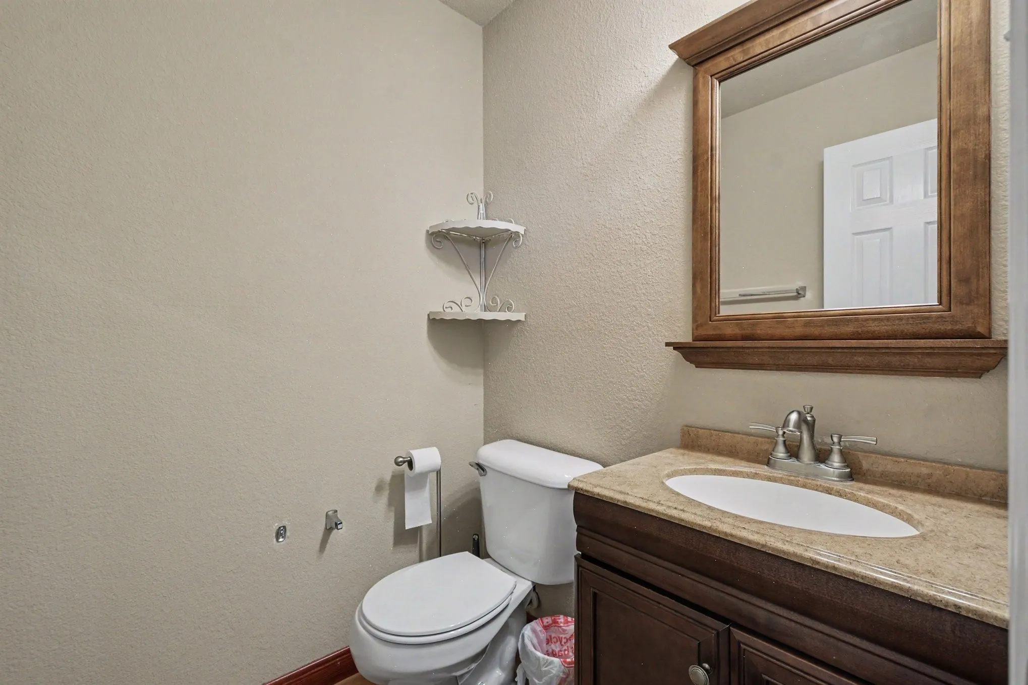 Guest bath on the main floor