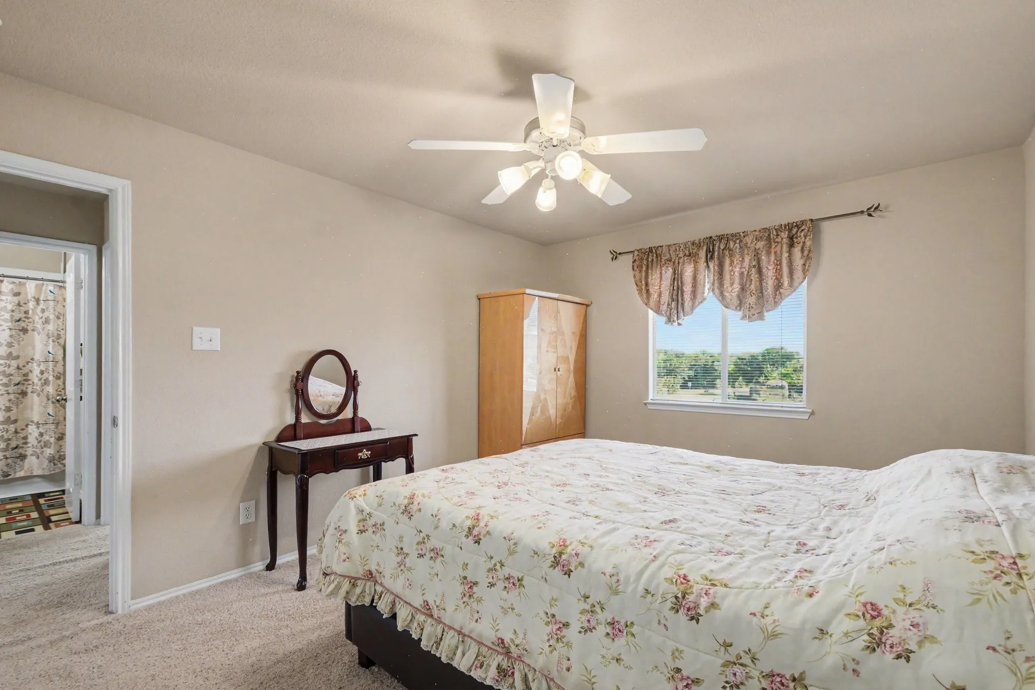 Single Family Residence For Sale in Collin County , 2002 Pin Oak Trail, Anna, Texas 75409, 3 Bedroom, 3 Bathroom, 2 Garage spaces, 2,207 Sqft, built in 2004, mls#21376547, Real Estate Agent in Anna, Homes For Sale in Collin county, Homes For Sale in Anna, Realtor in Anna Texas, Real Estate Brokerage Independent Realty Texas, Luminita Cordes Realtor