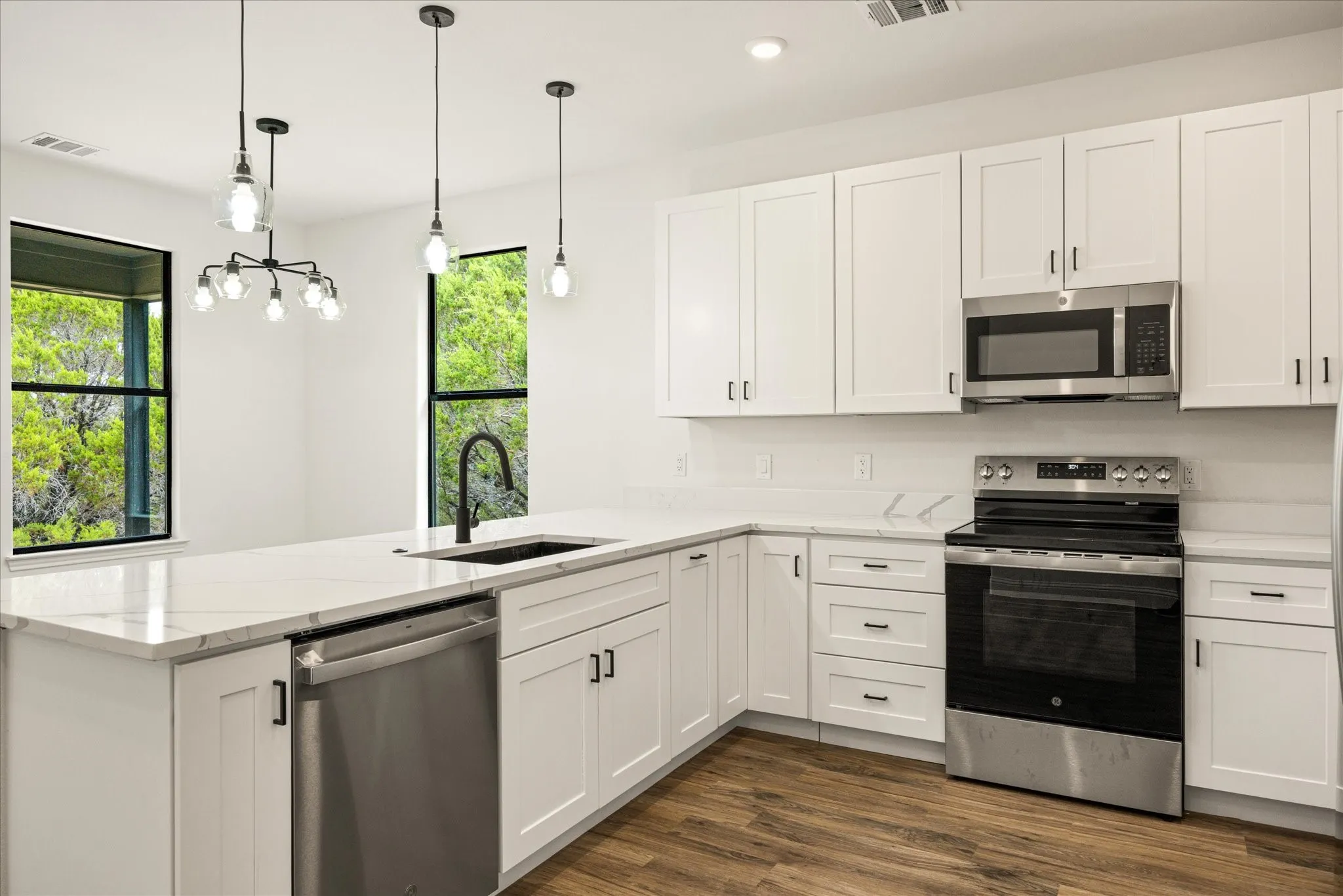 Single Family Residence For Rent in Hood County , 5714 Barkridge Drive, Granbury, Texas 76048, 3 Bedroom, 2 Bathroom, 1 Garage spaces, 1,443 Sqft, built in 2025, mls#21350019, Real Estate Agent in Granbury, Homes For Rent in Hood county, Homes For Rent in Granbury, Realtor in Granbury Texas, Real Estate Brokerage Independent Realty Texas, Luminita Cordes Realtor