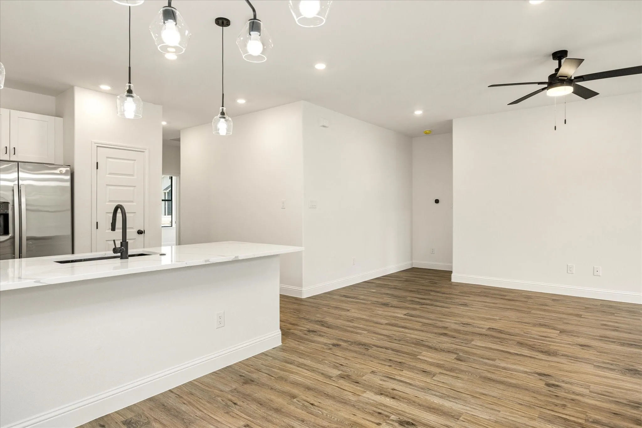 Single Family Residence For Rent in Hood County , 5714 Barkridge Drive, Granbury, Texas 76048, 3 Bedroom, 2 Bathroom, 1 Garage spaces, 1,443 Sqft, built in 2025, mls#21350019, Real Estate Agent in Granbury, Homes For Rent in Hood county, Homes For Rent in Granbury, Realtor in Granbury Texas, Real Estate Brokerage Independent Realty Texas, Luminita Cordes Realtor