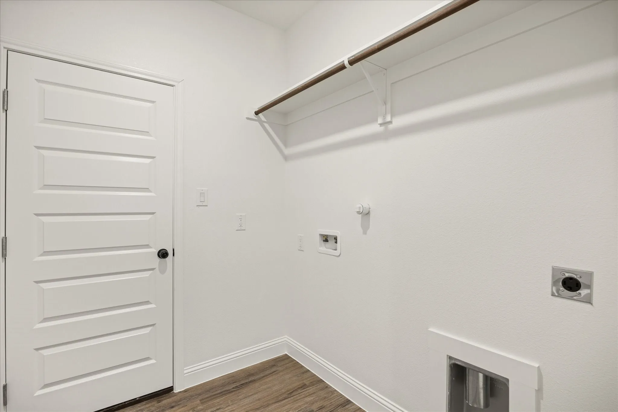 Single Family Residence For Rent in Hood County , 5714 Barkridge Drive, Granbury, Texas 76048, 3 Bedroom, 2 Bathroom, 1 Garage spaces, 1,443 Sqft, built in 2025, mls#21350019, Real Estate Agent in Granbury, Homes For Rent in Hood county, Homes For Rent in Granbury, Realtor in Granbury Texas, Real Estate Brokerage Independent Realty Texas, Luminita Cordes Realtor