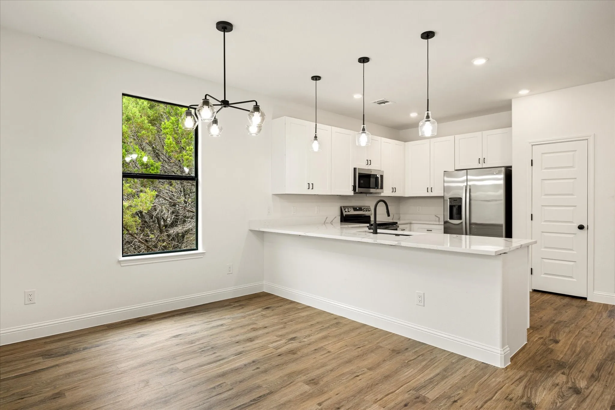 Single Family Residence For Rent in Hood County , 5714 Barkridge Drive, Granbury, Texas 76048, 3 Bedroom, 2 Bathroom, 1 Garage spaces, 1,443 Sqft, built in 2025, mls#21350019, Real Estate Agent in Granbury, Homes For Rent in Hood county, Homes For Rent in Granbury, Realtor in Granbury Texas, Real Estate Brokerage Independent Realty Texas, Luminita Cordes Realtor