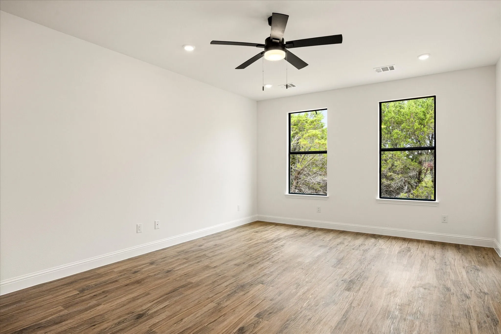 Single Family Residence For Rent in Hood County , 5714 Barkridge Drive, Granbury, Texas 76048, 3 Bedroom, 2 Bathroom, 1 Garage spaces, 1,443 Sqft, built in 2025, mls#21350019, Real Estate Agent in Granbury, Homes For Rent in Hood county, Homes For Rent in Granbury, Realtor in Granbury Texas, Real Estate Brokerage Independent Realty Texas, Luminita Cordes Realtor
