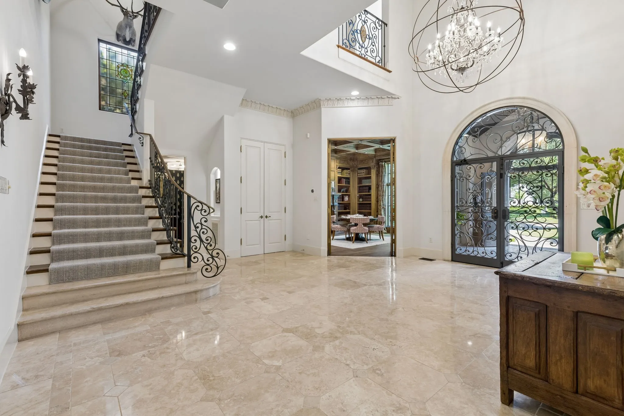 Single Family Residence For Sale in Dallas County , 3516 Beverly Drive, Highland Park, Texas 75205, 5 Bedroom, 7 Bathroom, 3 Garage spaces, 9,084 Sqft, built in 1997, mls#21380217, Real Estate Agent in Highland Park, Homes For Sale in Dallas county, Homes For Sale in Highland Park, Realtor in Highland Park Texas, Real Estate Brokerage Independent Realty Texas, Luminita Cordes Realtor