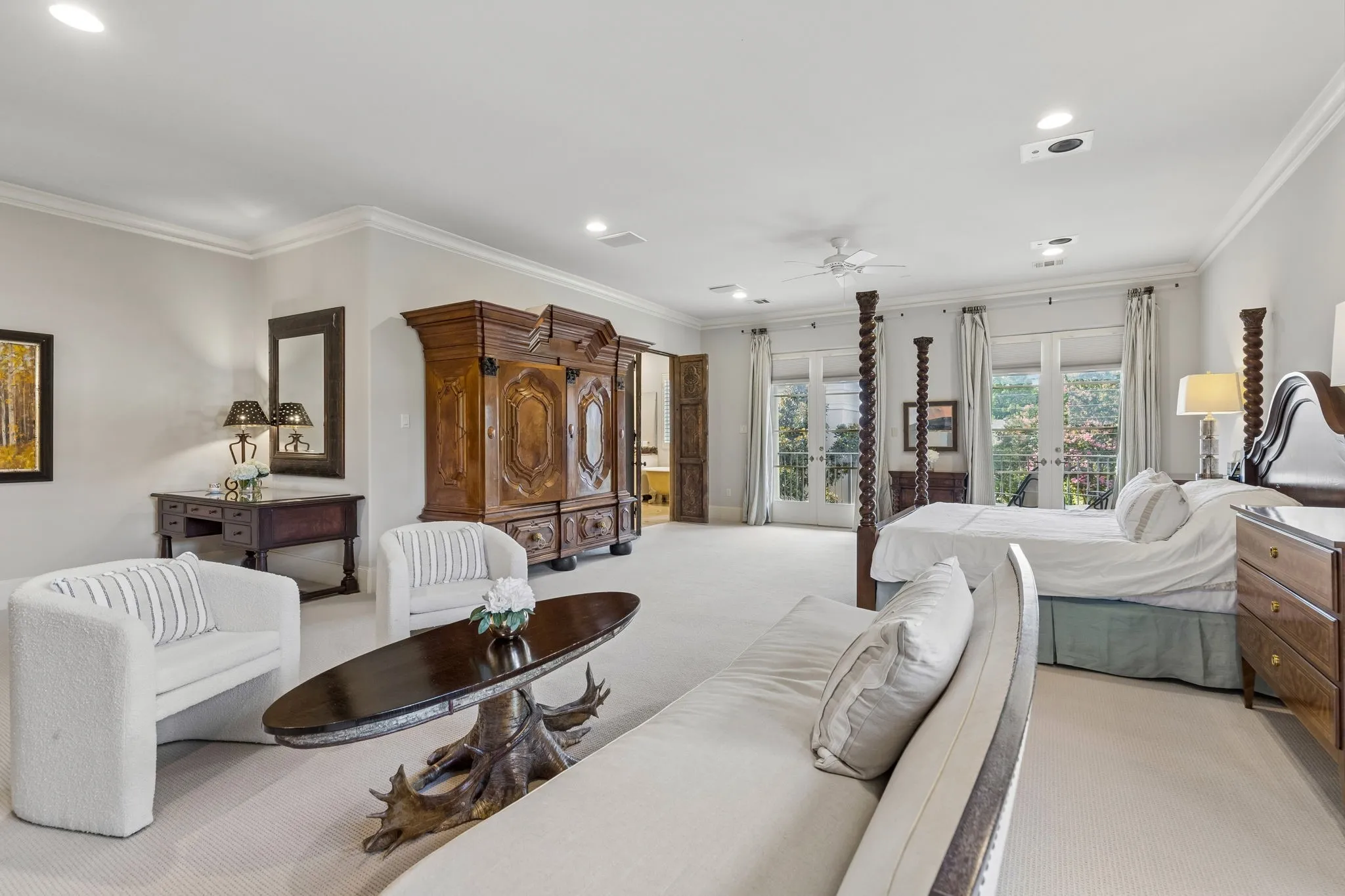 Single Family Residence For Sale in Dallas County , 3516 Beverly Drive, Highland Park, Texas 75205, 5 Bedroom, 7 Bathroom, 3 Garage spaces, 9,084 Sqft, built in 1997, mls#21380217, Real Estate Agent in Highland Park, Homes For Sale in Dallas county, Homes For Sale in Highland Park, Realtor in Highland Park Texas, Real Estate Brokerage Independent Realty Texas, Luminita Cordes Realtor