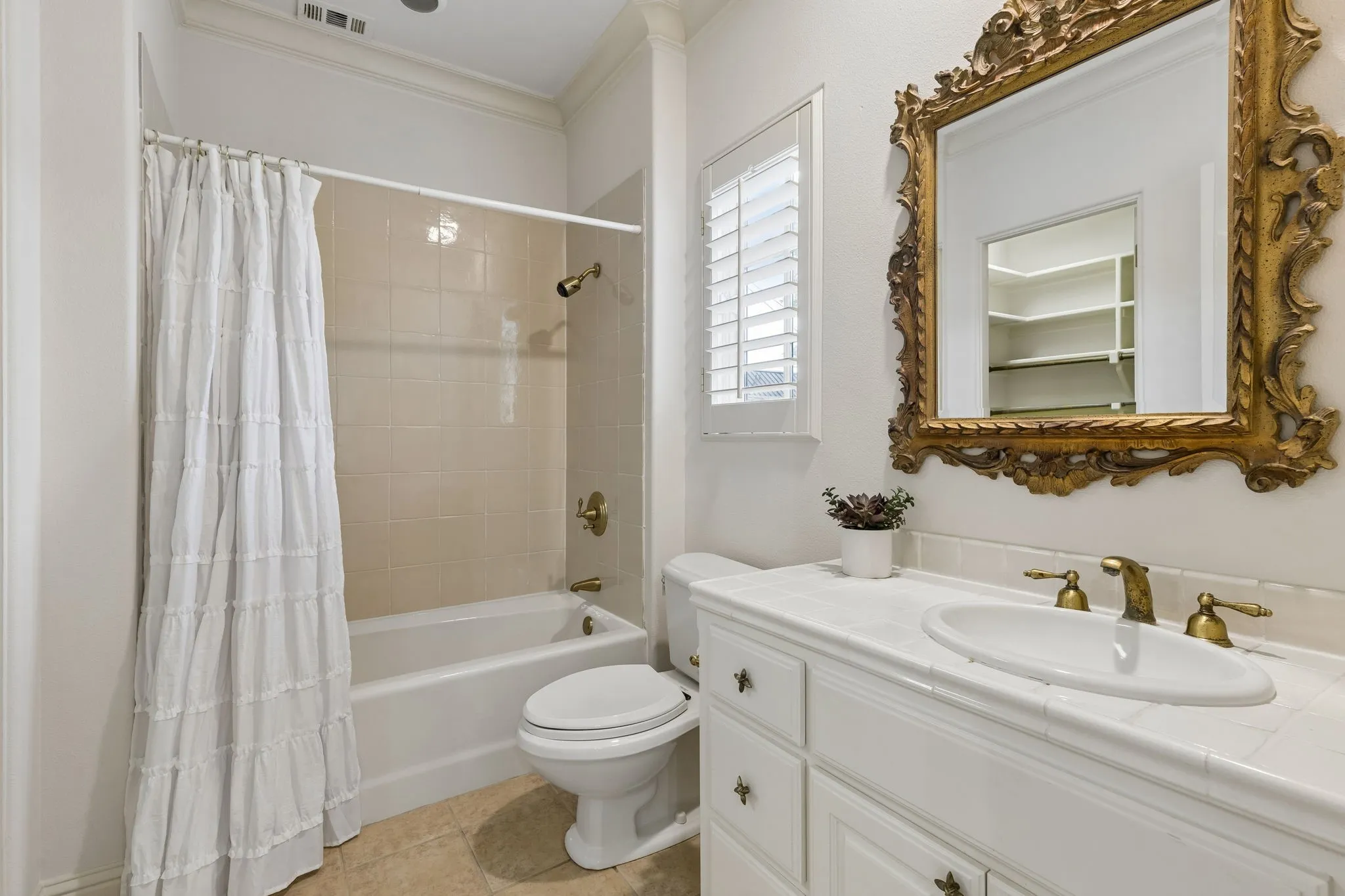 One of two full bathrooms in Garage Apartment