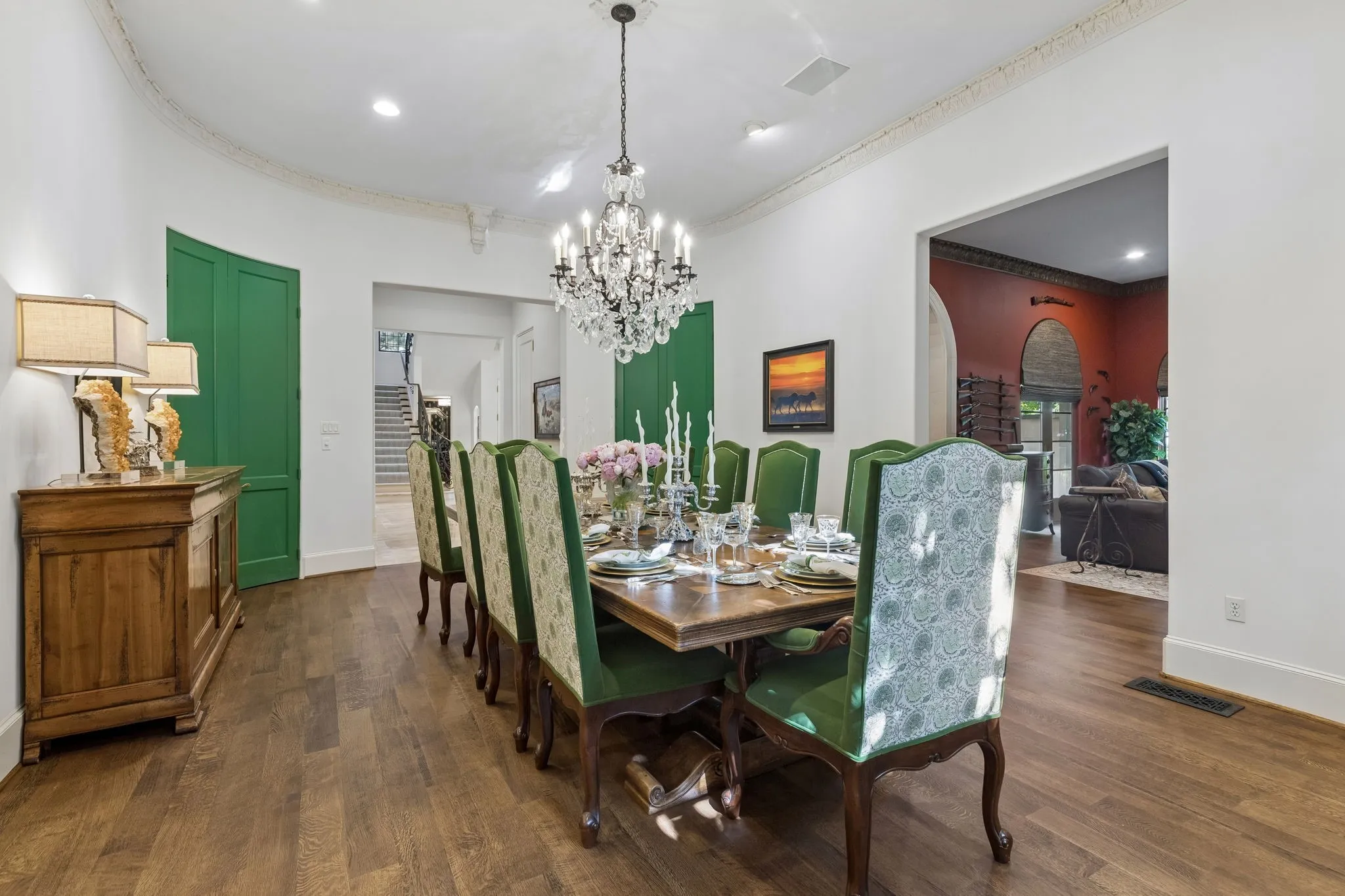 Majestic dining room - with amazing storage