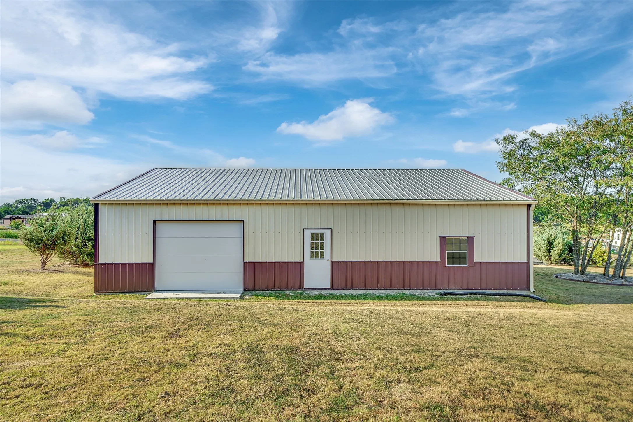 Single Family Residence For Sale in Collin County , 701 Overland Trail, Mc Kinney, Texas 75071, 4 Bedroom, 3 Bathroom, 3 Garage spaces, 2,433 Sqft, built in 2016, mls#21374632, Real Estate Agent in Mc Kinney, Homes For Sale in Collin county, Homes For Sale in Mc Kinney, Realtor in Mc Kinney Texas, Real Estate Brokerage Independent Realty Texas, Luminita Cordes Realtor
