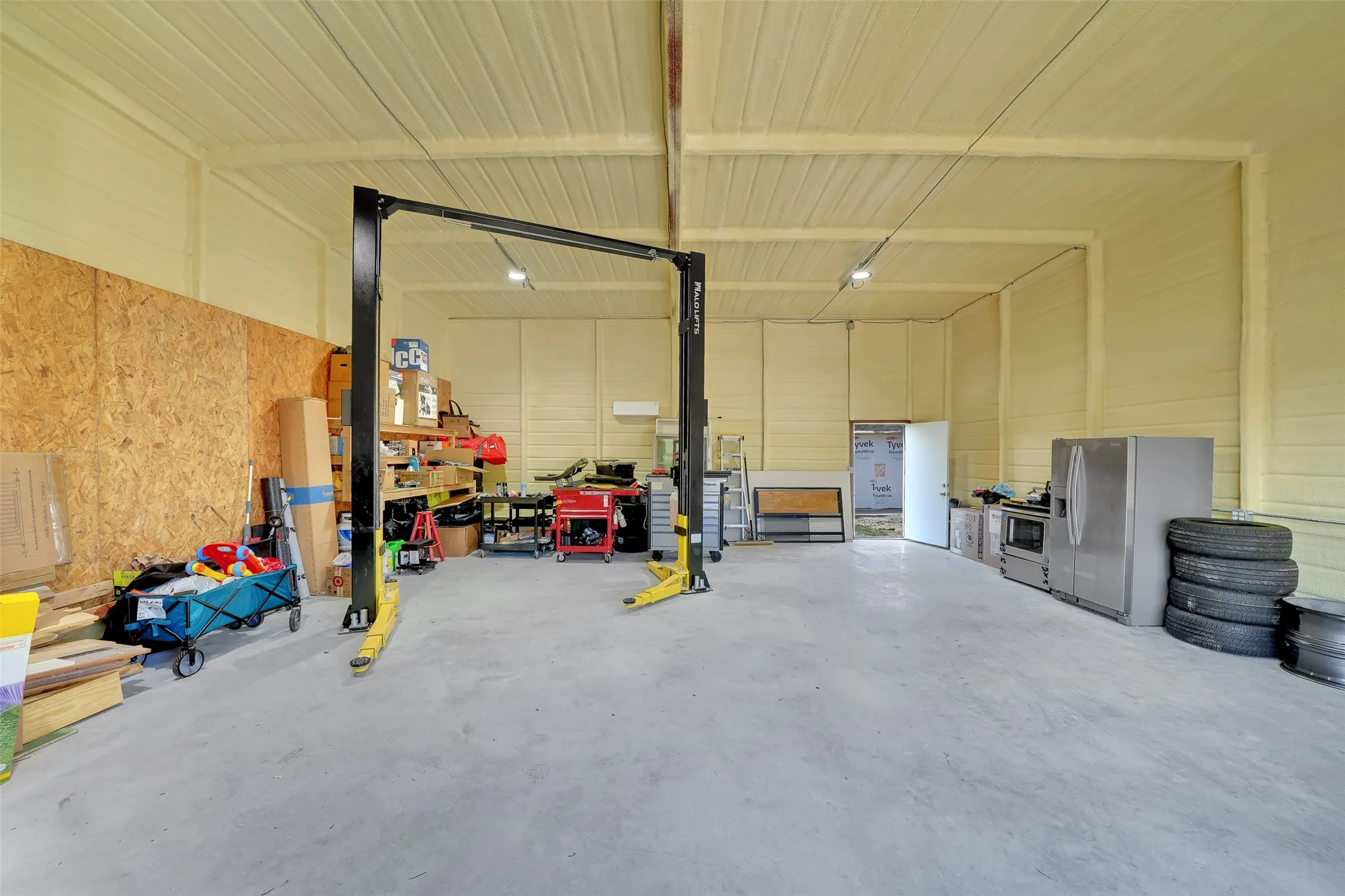 Single Family Residence For Sale in Collin County , 701 Overland Trail, Mc Kinney, Texas 75071, 4 Bedroom, 3 Bathroom, 3 Garage spaces, 2,433 Sqft, built in 2016, mls#21374632, Real Estate Agent in Mc Kinney, Homes For Sale in Collin county, Homes For Sale in Mc Kinney, Realtor in Mc Kinney Texas, Real Estate Brokerage Independent Realty Texas, Luminita Cordes Realtor