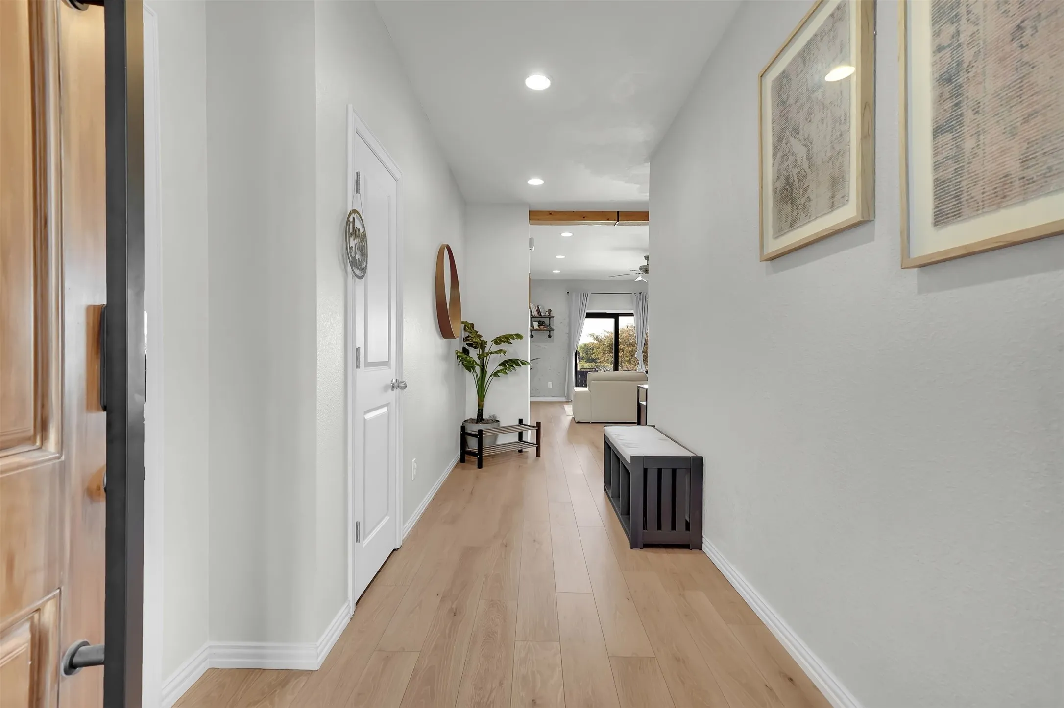 Single Family Residence For Sale in Collin County , 701 Overland Trail, Mc Kinney, Texas 75071, 4 Bedroom, 3 Bathroom, 3 Garage spaces, 2,433 Sqft, built in 2016, mls#21374632, Real Estate Agent in Mc Kinney, Homes For Sale in Collin county, Homes For Sale in Mc Kinney, Realtor in Mc Kinney Texas, Real Estate Brokerage Independent Realty Texas, Luminita Cordes Realtor