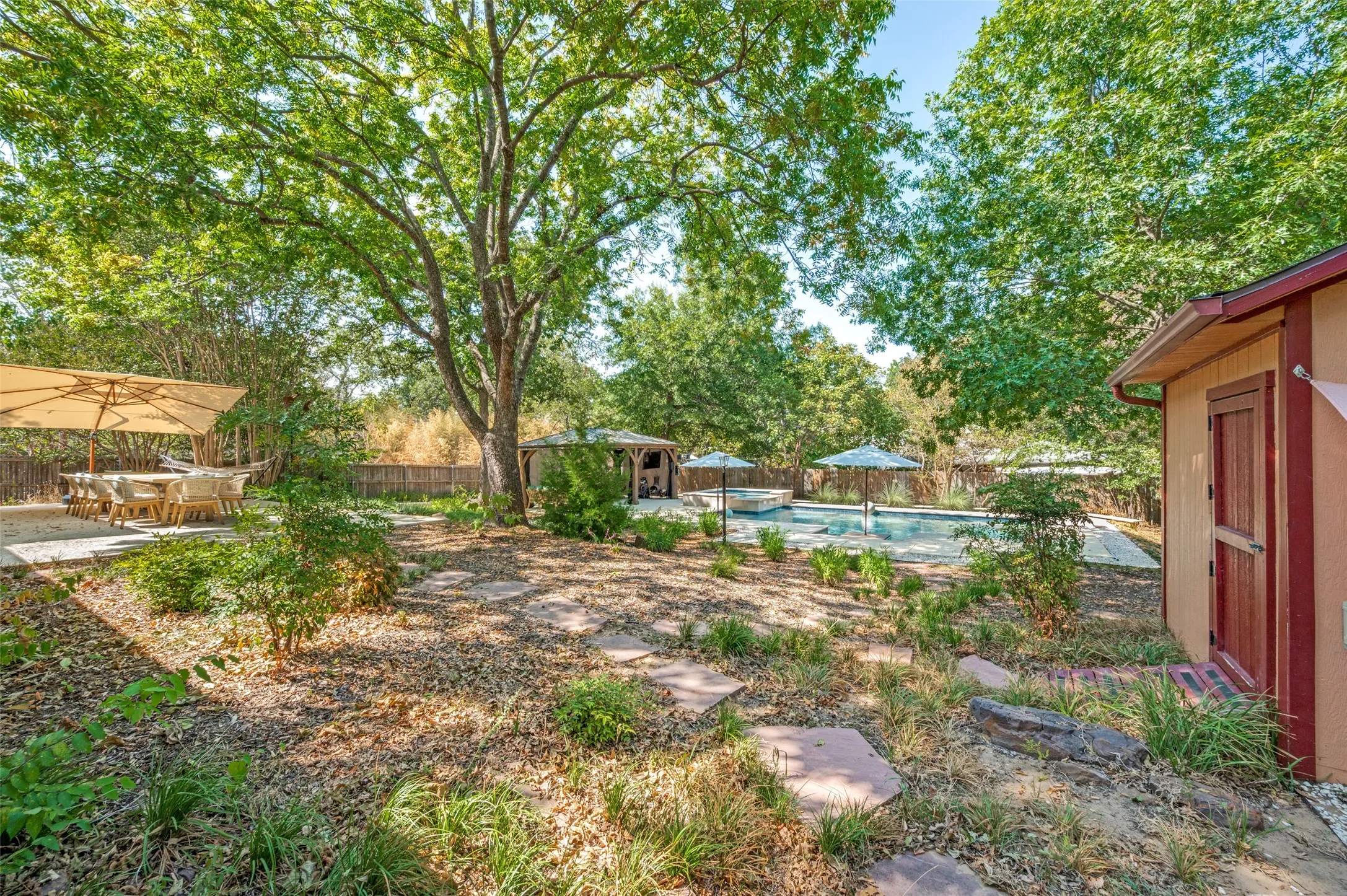 Enjoy nature with native plants and easy maintenance.