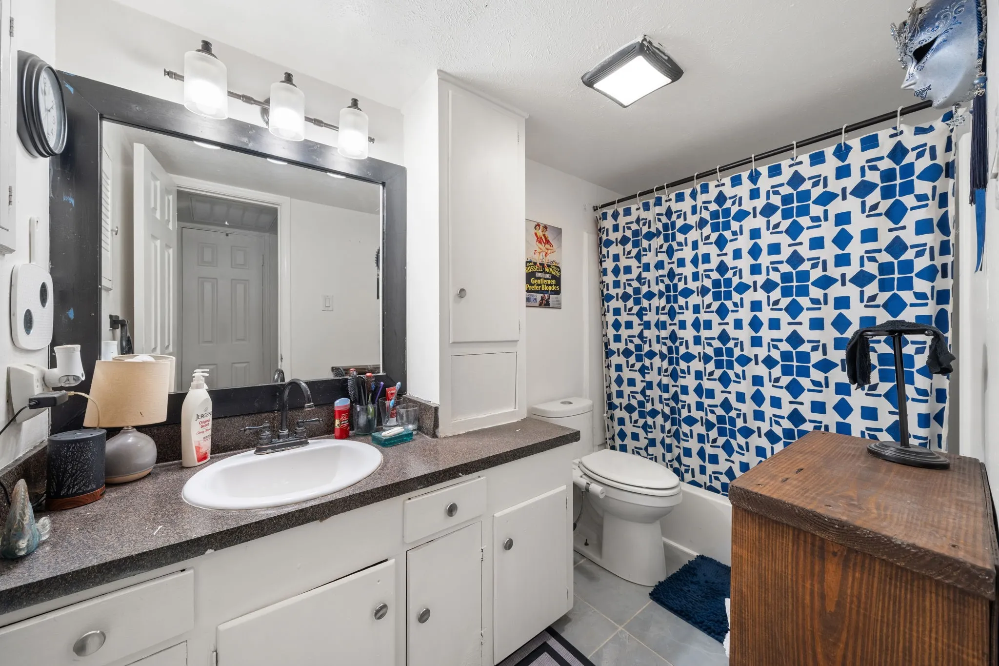 Condominium For Sale in Dallas County , 5001 Bowser Avenue 115, Dallas, Texas 75209, 1 Bedroom, 1 Bathroom, Garage spaces, 617 Sqft, built in 1962, mls#21358968, Real Estate Agent in Dallas, Homes For Sale in Dallas county, Homes For Sale in Dallas, Realtor in Dallas Texas, Real Estate Brokerage Independent Realty Texas, Luminita Cordes Realtor
