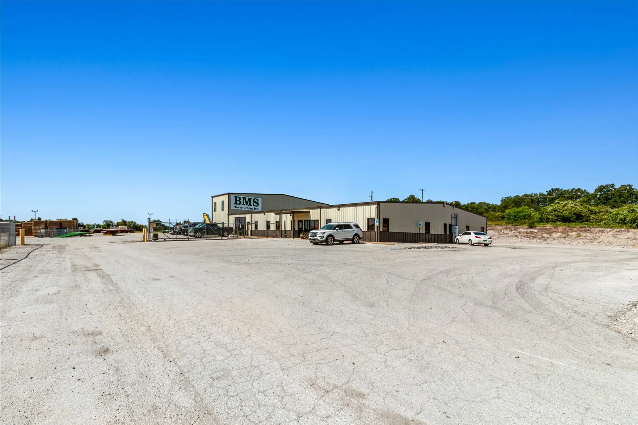 Industrial For Rent in Parker County , 1995 Ranger Highway, Weatherford, Texas 76088, 0, 0, Garage spaces, 0 Sqft, built in 2011, mls#21371177, Real Estate Agent in Weatherford, Homes For Rent in Parker county, Homes For Rent in Weatherford, Realtor in Weatherford Texas, Real Estate Brokerage Independent Realty Texas, Luminita Cordes Realtor
