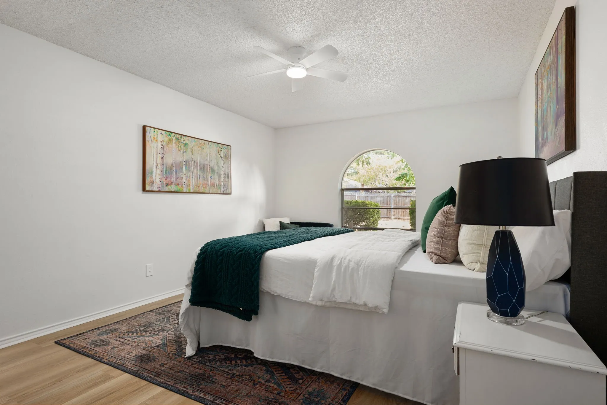 Single Family Residence For Sale in Tarrant County , 3204 Ashford Avenue, Fort Worth, Texas 76133, 3 Bedroom, 2 Bathroom, 2 Garage spaces, 1,588 Sqft, built in 1975, mls#21375253, Real Estate Agent in Fort Worth, Homes For Sale in Tarrant county, Homes For Sale in Fort Worth, Realtor in Fort Worth Texas, Real Estate Brokerage Independent Realty Texas, Luminita Cordes Realtor