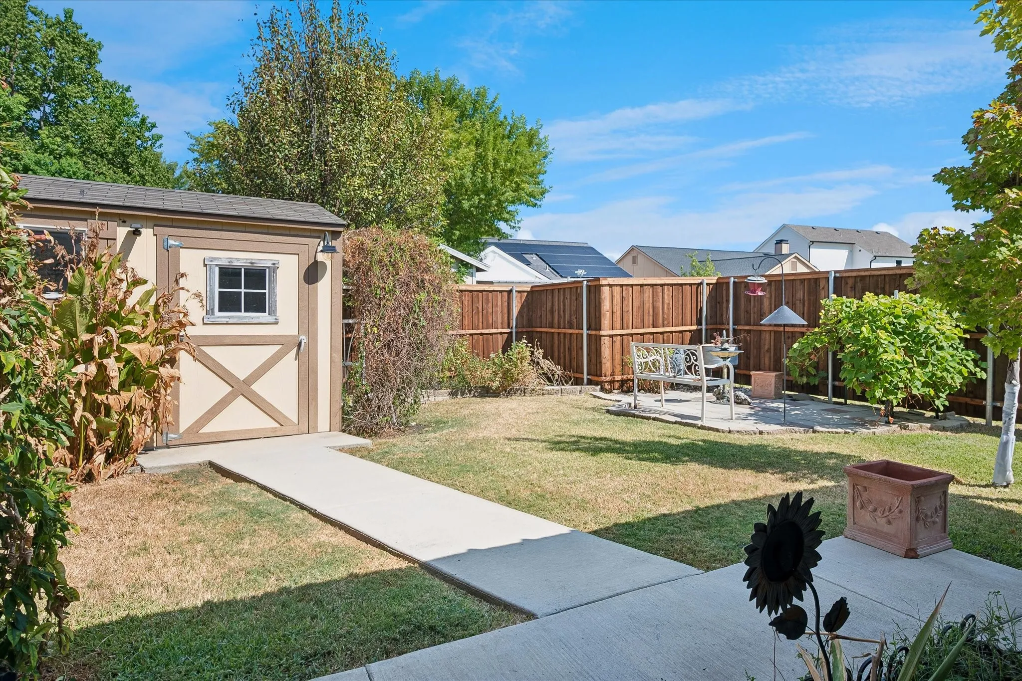 Single Family Residence For Sale in Rockwall County , 8821 Davis Street, Rowlett, Texas 75088, 4 Bedroom, 2 Bathroom, 2 Garage spaces, 1,953 Sqft, built in 2017, mls#21377939, Real Estate Agent in Rowlett, Homes For Sale in Rockwall county, Homes For Sale in Rowlett, Realtor in Rowlett Texas, Real Estate Brokerage Independent Realty Texas, Luminita Cordes Realtor