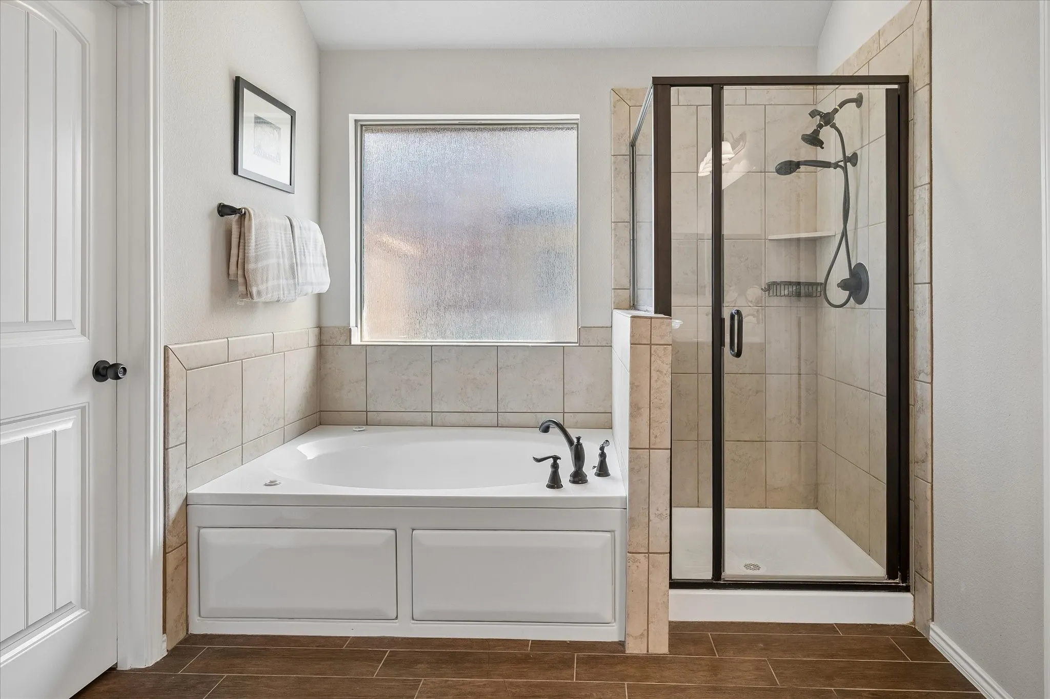 Single Family Residence For Sale in Rockwall County , 8821 Davis Street, Rowlett, Texas 75088, 4 Bedroom, 2 Bathroom, 2 Garage spaces, 1,953 Sqft, built in 2017, mls#21377939, Real Estate Agent in Rowlett, Homes For Sale in Rockwall county, Homes For Sale in Rowlett, Realtor in Rowlett Texas, Real Estate Brokerage Independent Realty Texas, Luminita Cordes Realtor