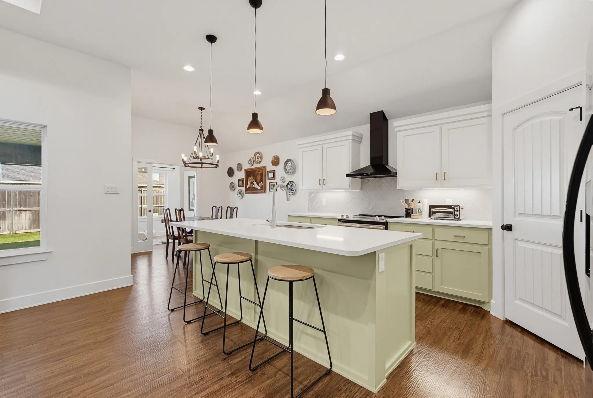 Single Family Residence For Rent in Taylor County , 6518 Stadium Drive, Abilene, Texas 79606, 3 Bedroom, 2 Bathroom, 2 Garage spaces, 1,717 Sqft, built in 2020, mls#21375959, Real Estate Agent in Abilene, Homes For Rent in Taylor county, Homes For Rent in Abilene, Realtor in Abilene Texas, Real Estate Brokerage Independent Realty Texas, Luminita Cordes Realtor