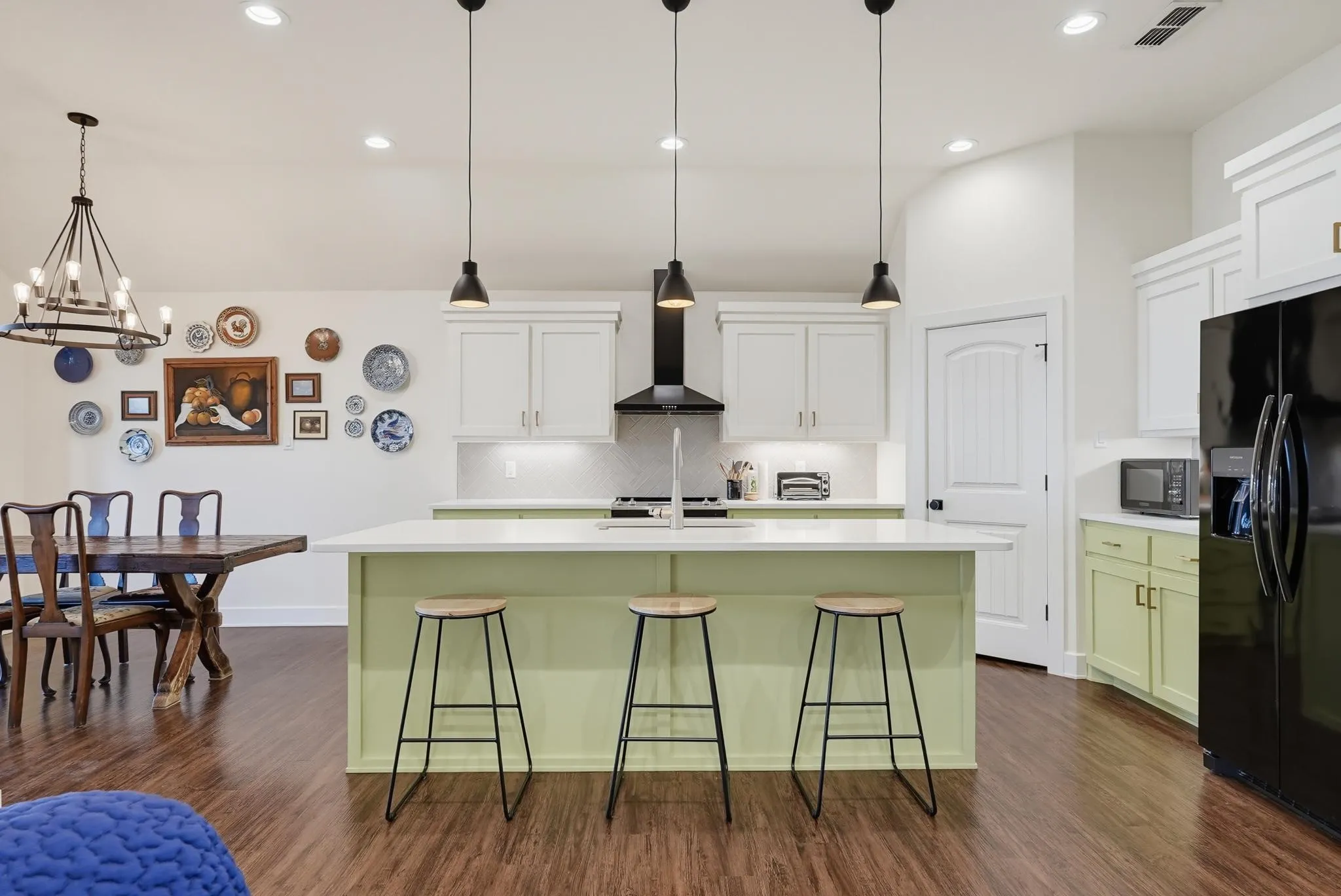 Single Family Residence For Rent in Taylor County , 6518 Stadium Drive, Abilene, Texas 79606, 3 Bedroom, 2 Bathroom, 2 Garage spaces, 1,717 Sqft, built in 2020, mls#21375959, Real Estate Agent in Abilene, Homes For Rent in Taylor county, Homes For Rent in Abilene, Realtor in Abilene Texas, Real Estate Brokerage Independent Realty Texas, Luminita Cordes Realtor