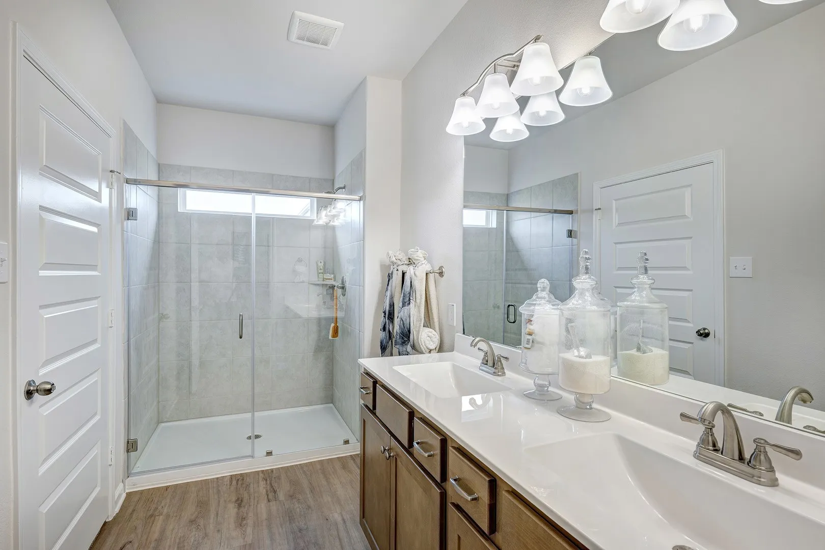 The Piedmont - Owner's Bath