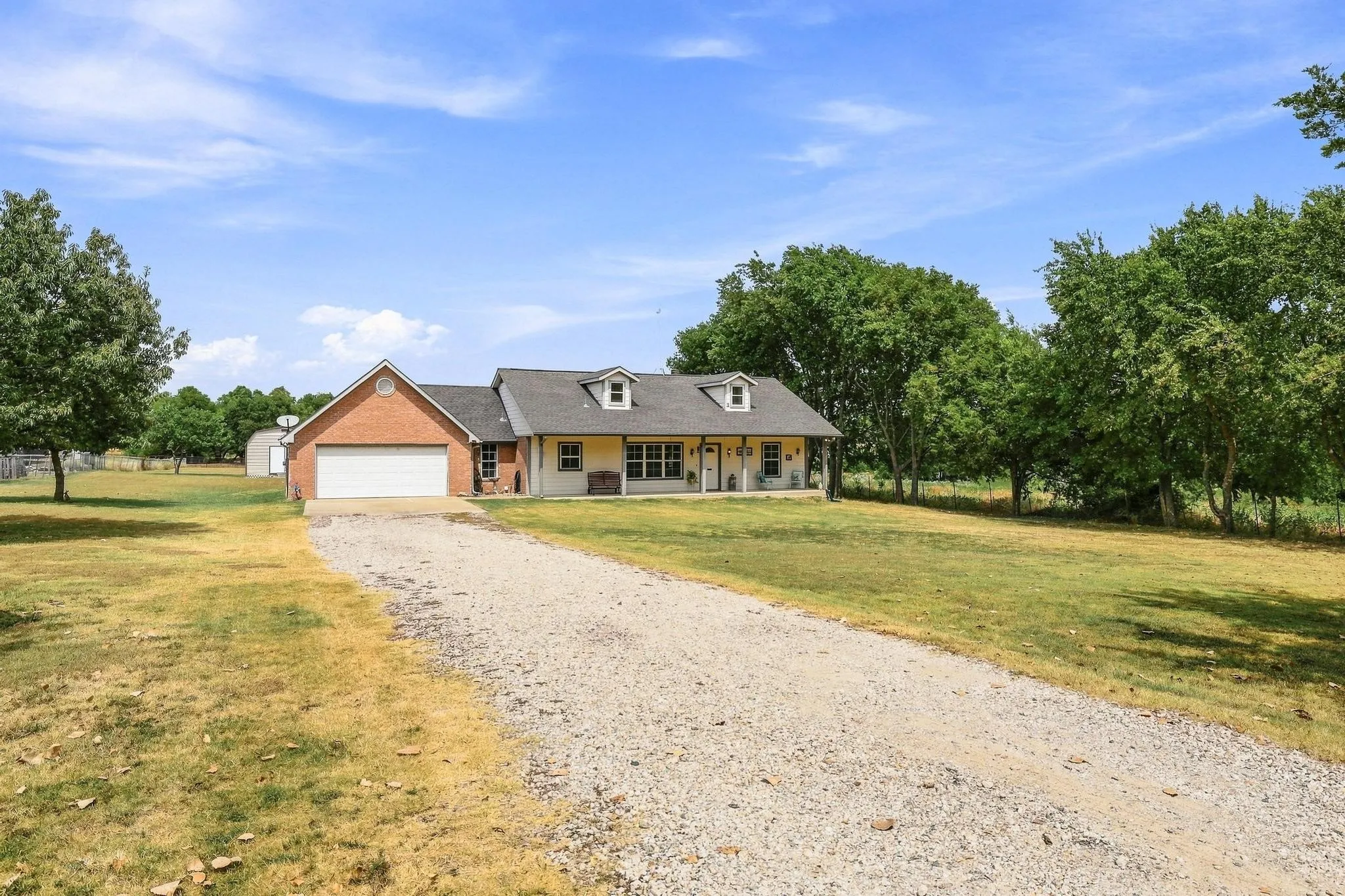 Single Family Residence For Sale in Collin County , 10431 County Road 491, Princeton, Texas 75407, 3 Bedroom, 2 Bathroom, 2 Garage spaces, 1,726 Sqft, built in 2000, mls#21379159, Real Estate Agent in Princeton, Homes For Sale in Collin county, Homes For Sale in Princeton, Realtor in Princeton Texas, Real Estate Brokerage Independent Realty Texas, Luminita Cordes Realtor