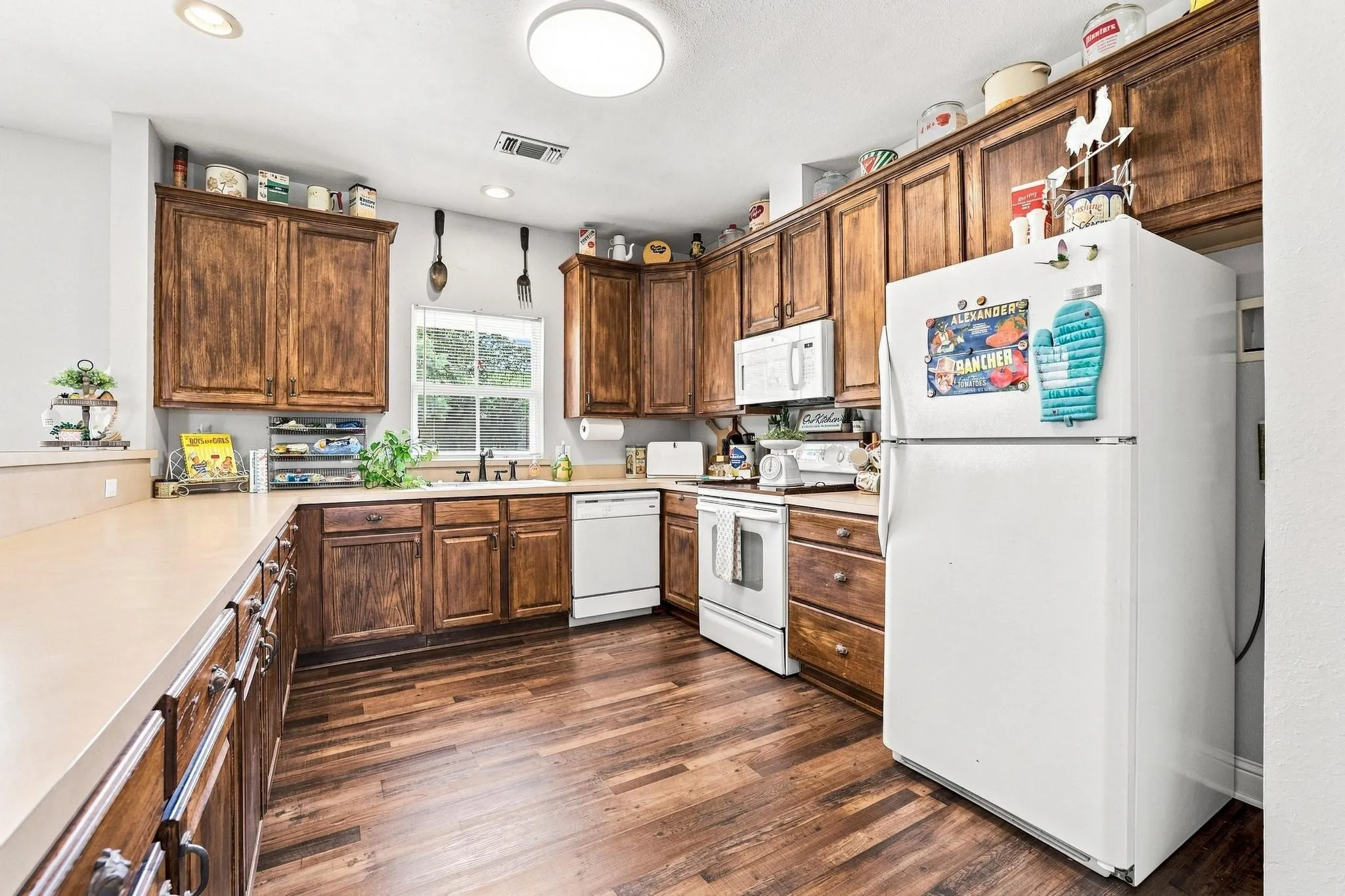 Single Family Residence For Sale in Collin County , 10431 County Road 491, Princeton, Texas 75407, 3 Bedroom, 2 Bathroom, 2 Garage spaces, 1,726 Sqft, built in 2000, mls#21379159, Real Estate Agent in Princeton, Homes For Sale in Collin county, Homes For Sale in Princeton, Realtor in Princeton Texas, Real Estate Brokerage Independent Realty Texas, Luminita Cordes Realtor