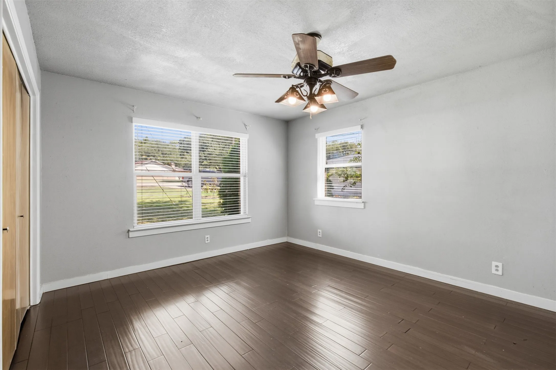Guest bedroom