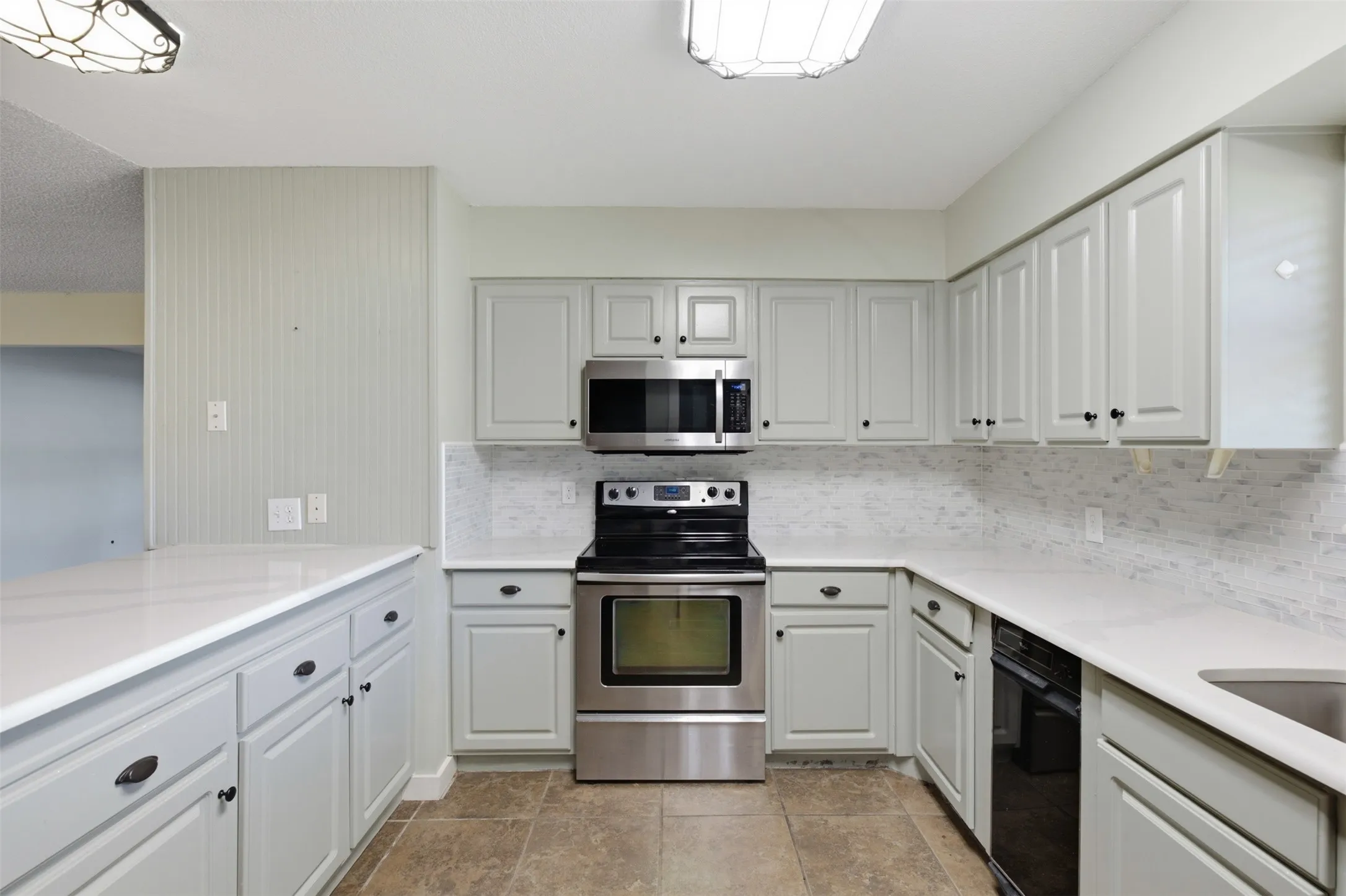 Beautiful quartz countertops