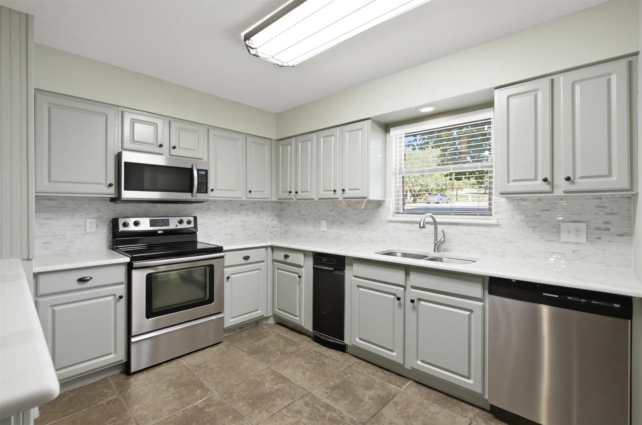 Stainless appliances
