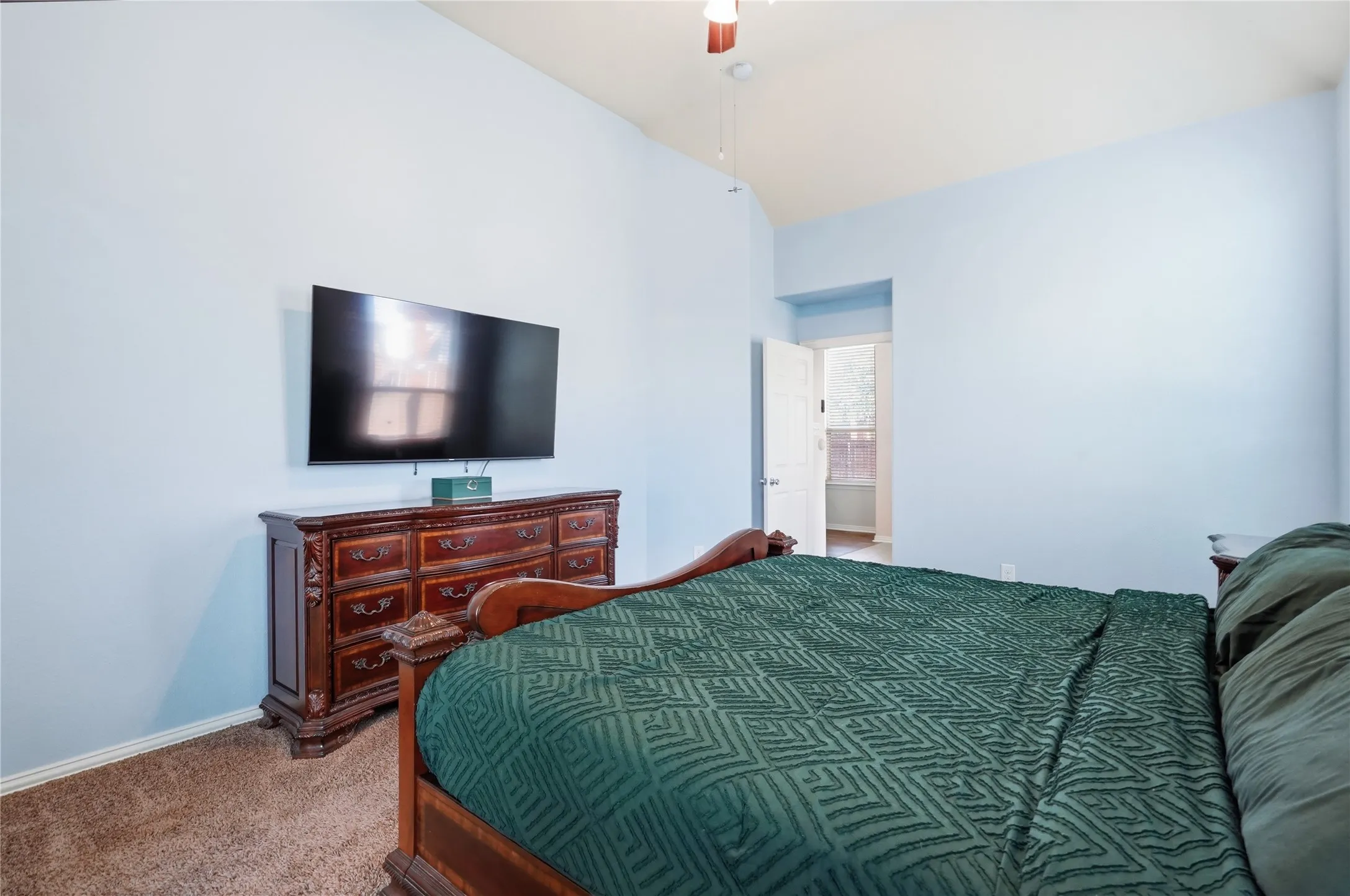 Single Family Residence For Sale in Tarrant County , 9452 Drovers View Trail, Fort Worth, Texas 76131, 4 Bedroom, 3 Bathroom, 3 Garage spaces, 2,885 Sqft, built in 2010, mls#21378035, Real Estate Agent in Fort Worth, Homes For Sale in Tarrant county, Homes For Sale in Fort Worth, Realtor in Fort Worth Texas, Real Estate Brokerage Independent Realty Texas, Luminita Cordes Realtor