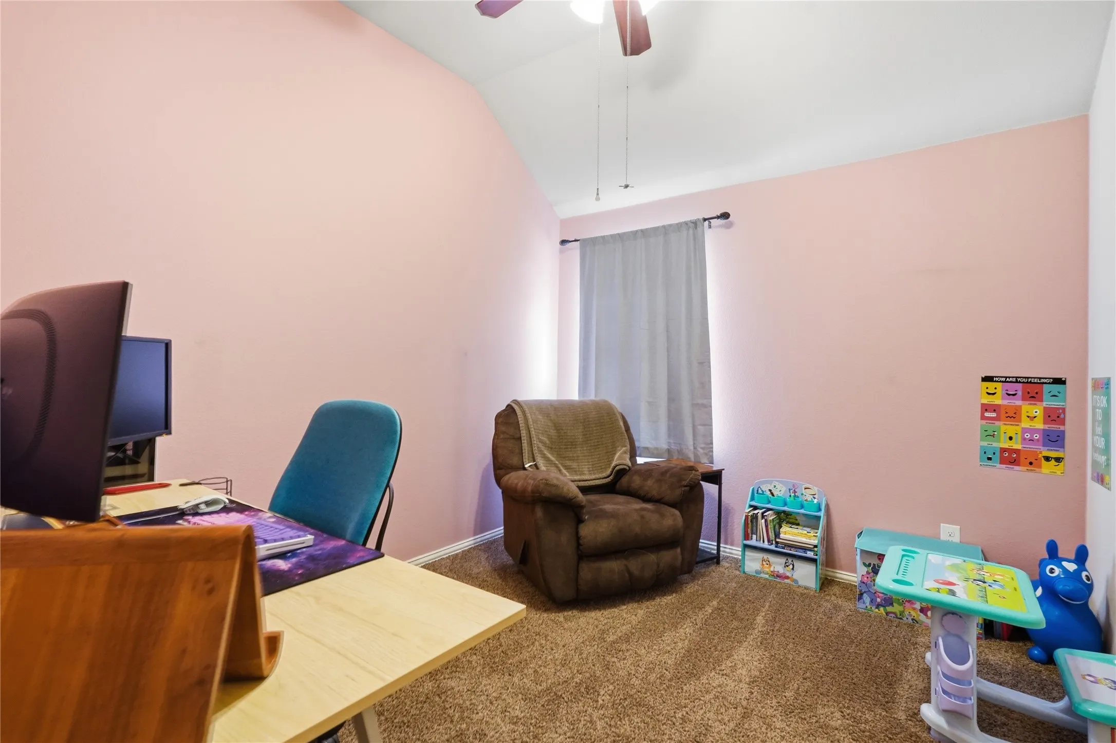 Single Family Residence For Sale in Tarrant County , 9452 Drovers View Trail, Fort Worth, Texas 76131, 4 Bedroom, 3 Bathroom, 3 Garage spaces, 2,885 Sqft, built in 2010, mls#21378035, Real Estate Agent in Fort Worth, Homes For Sale in Tarrant county, Homes For Sale in Fort Worth, Realtor in Fort Worth Texas, Real Estate Brokerage Independent Realty Texas, Luminita Cordes Realtor