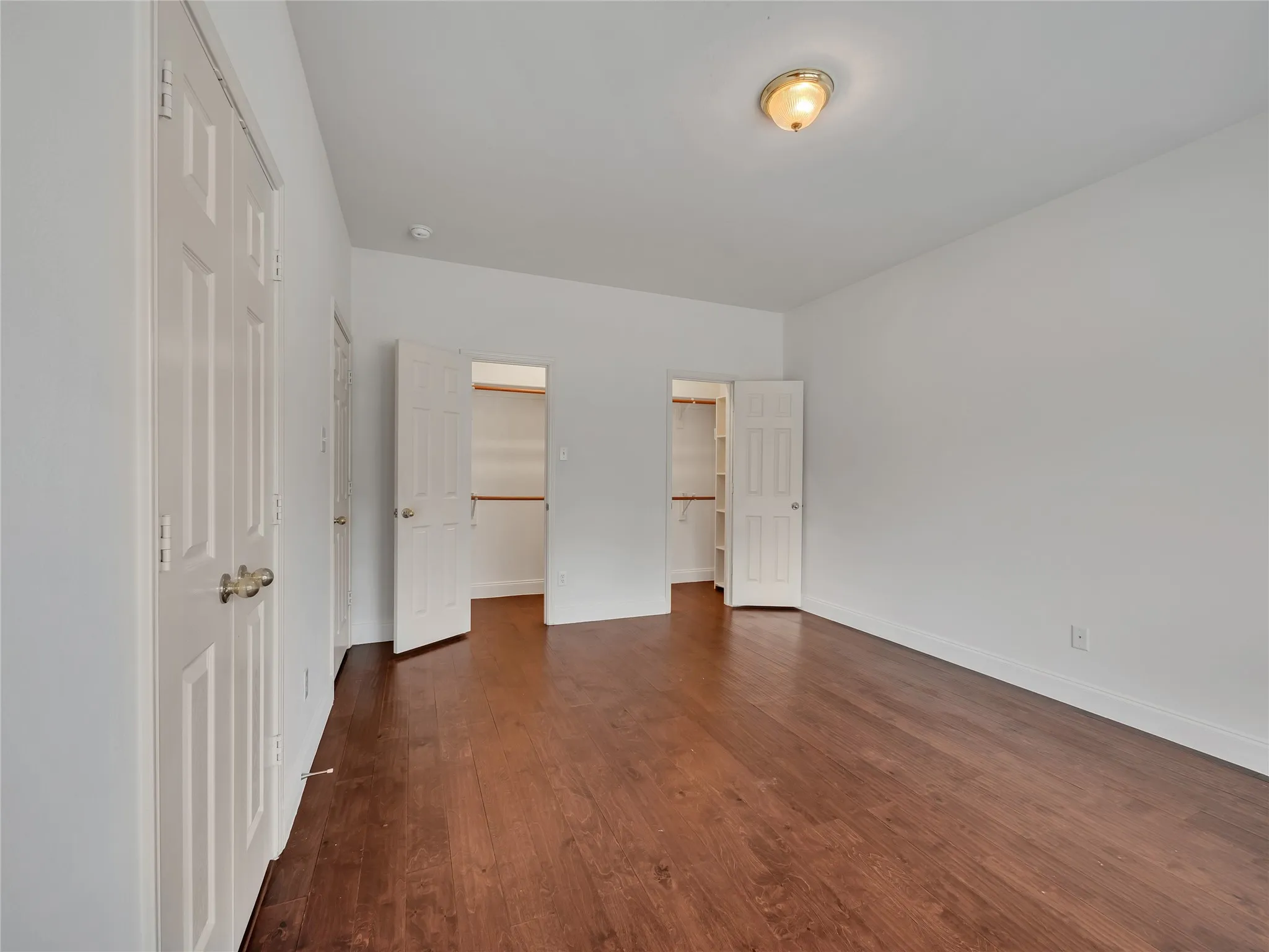 Single Family Residence For Rent in Tarrant County , 114 Constitution Drive, Euless, Texas 76040, 3 Bedroom, 3 Bathroom, 2 Garage spaces, 1,863 Sqft, built in 2003, mls#21380512, Real Estate Agent in Euless, Homes For Rent in Tarrant county, Homes For Rent in Euless, Realtor in Euless Texas, Real Estate Brokerage Independent Realty Texas, Luminita Cordes Realtor