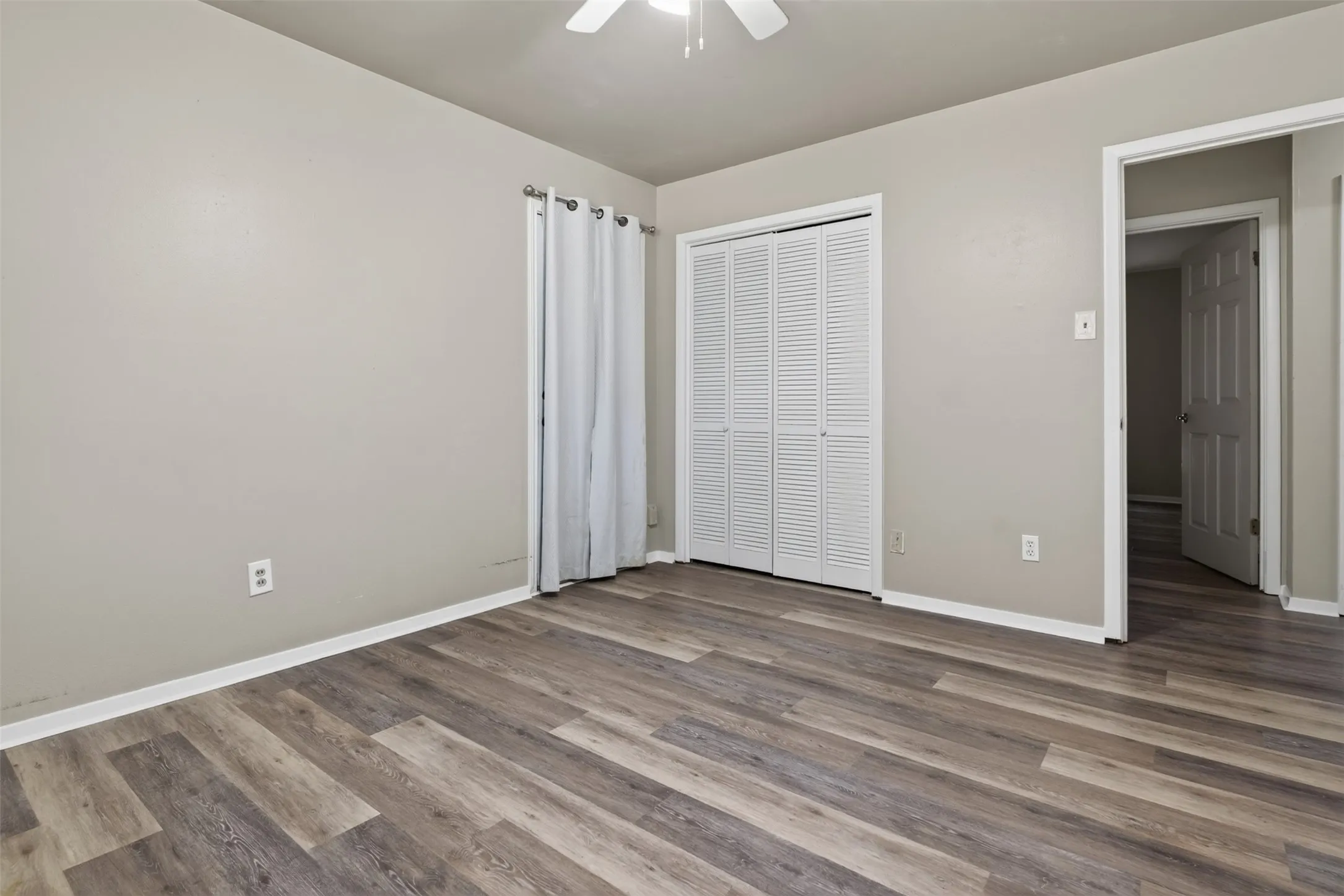 Single Family Residence For Sale in Johnson County , 105 Murray Street, Joshua, Texas 76058, 3 Bedroom, 2 Bathroom, Garage spaces, 1,384 Sqft, built in 1967, mls#21378828, Real Estate Agent in Joshua, Homes For Sale in Johnson county, Homes For Sale in Joshua, Realtor in Joshua Texas, Real Estate Brokerage Independent Realty Texas, Luminita Cordes Realtor