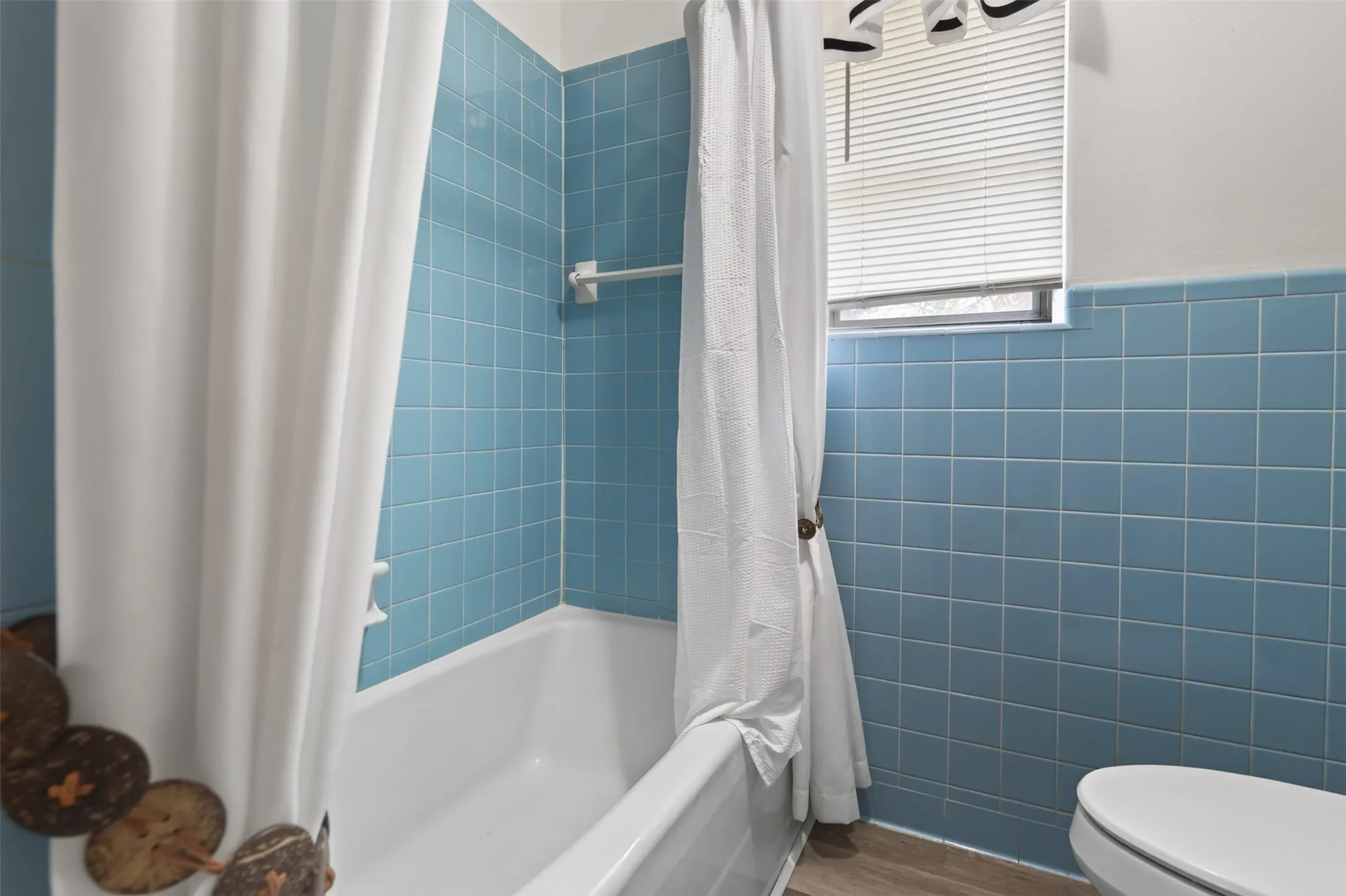 Single Family Residence For Sale in Johnson County , 105 Murray Street, Joshua, Texas 76058, 3 Bedroom, 2 Bathroom, Garage spaces, 1,384 Sqft, built in 1967, mls#21378828, Real Estate Agent in Joshua, Homes For Sale in Johnson county, Homes For Sale in Joshua, Realtor in Joshua Texas, Real Estate Brokerage Independent Realty Texas, Luminita Cordes Realtor