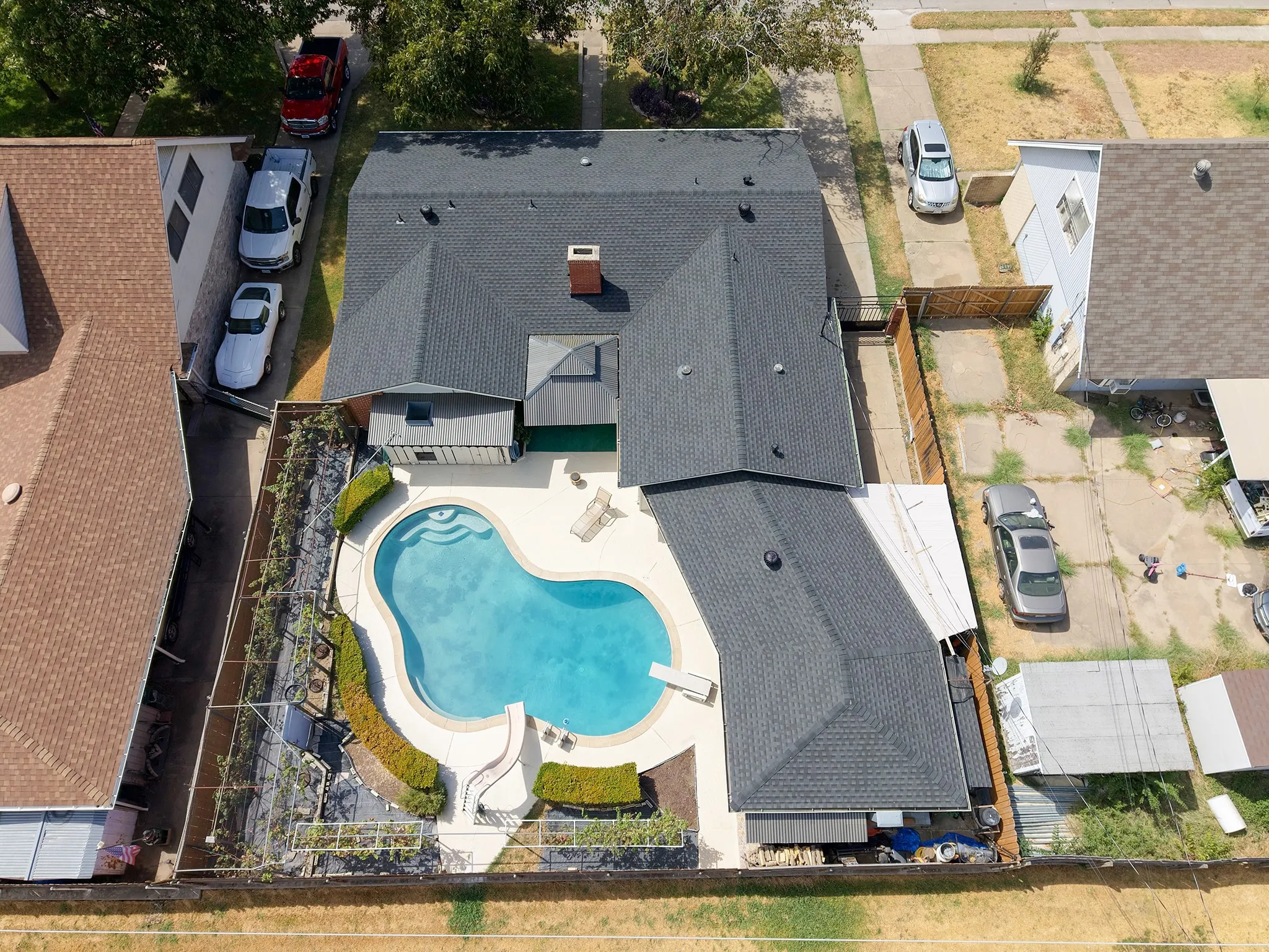 Single Family Residence For Sale in Dallas County , 2906 cheyenne Street, Irving, Texas 75062, 4 Bedroom, 2 Bathroom, Garage spaces, 1,886 Sqft, built in 1964, mls#21380516, Real Estate Agent in Irving, Homes For Sale in Dallas county, Homes For Sale in Irving, Realtor in Irving Texas, Real Estate Brokerage Independent Realty Texas, Luminita Cordes Realtor
