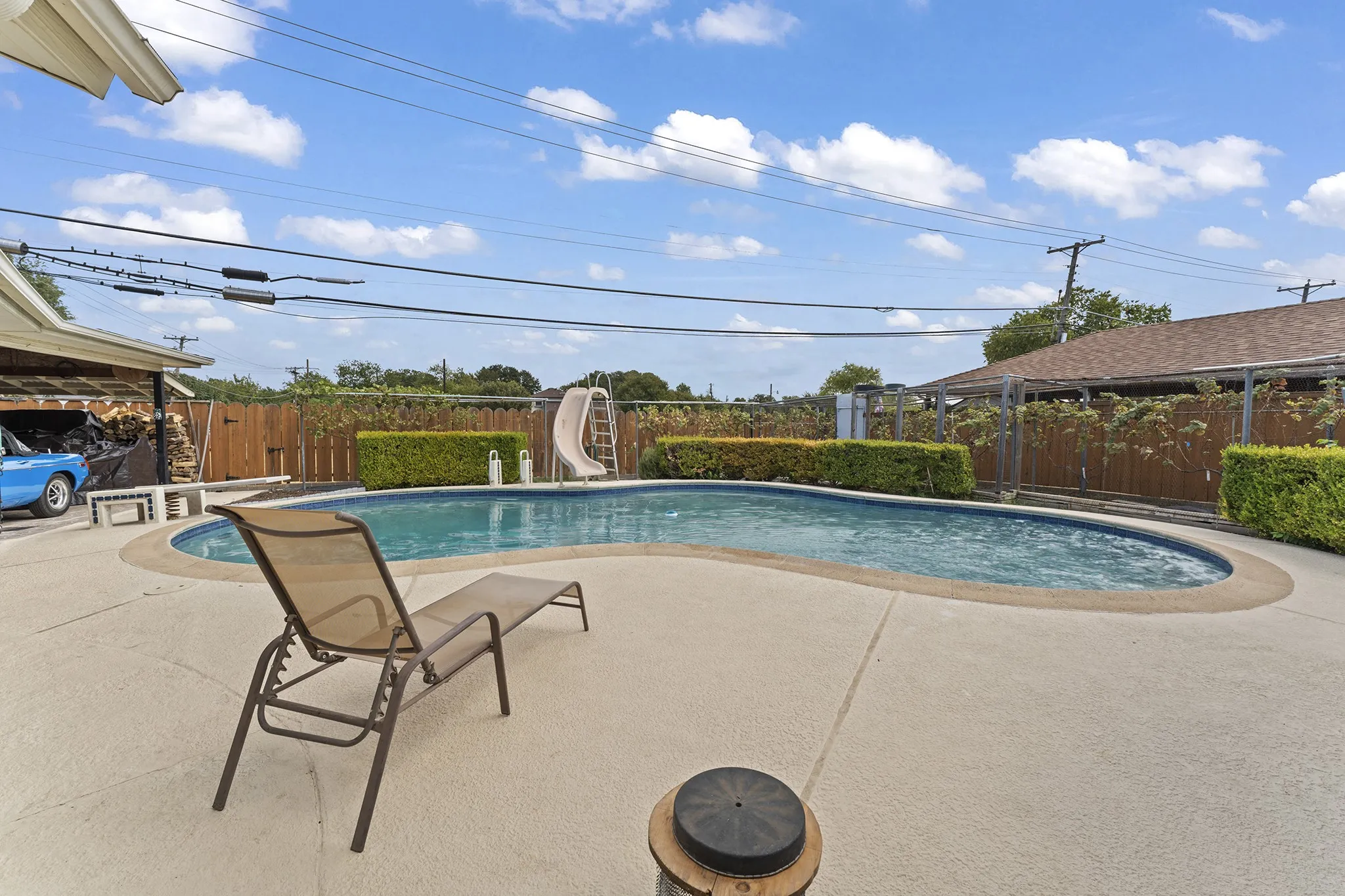 Single Family Residence For Sale in Dallas County , 2906 cheyenne Street, Irving, Texas 75062, 4 Bedroom, 2 Bathroom, Garage spaces, 1,886 Sqft, built in 1964, mls#21380516, Real Estate Agent in Irving, Homes For Sale in Dallas county, Homes For Sale in Irving, Realtor in Irving Texas, Real Estate Brokerage Independent Realty Texas, Luminita Cordes Realtor