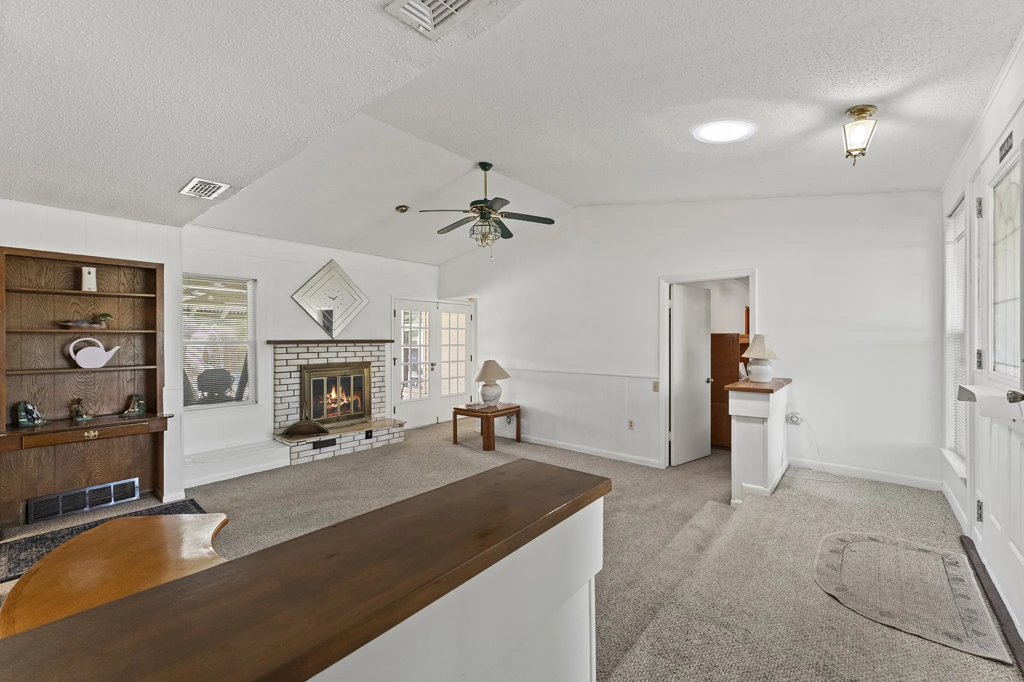 Single Family Residence For Sale in Dallas County , 2906 cheyenne Street, Irving, Texas 75062, 4 Bedroom, 2 Bathroom, Garage spaces, 1,886 Sqft, built in 1964, mls#21380516, Real Estate Agent in Irving, Homes For Sale in Dallas county, Homes For Sale in Irving, Realtor in Irving Texas, Real Estate Brokerage Independent Realty Texas, Luminita Cordes Realtor