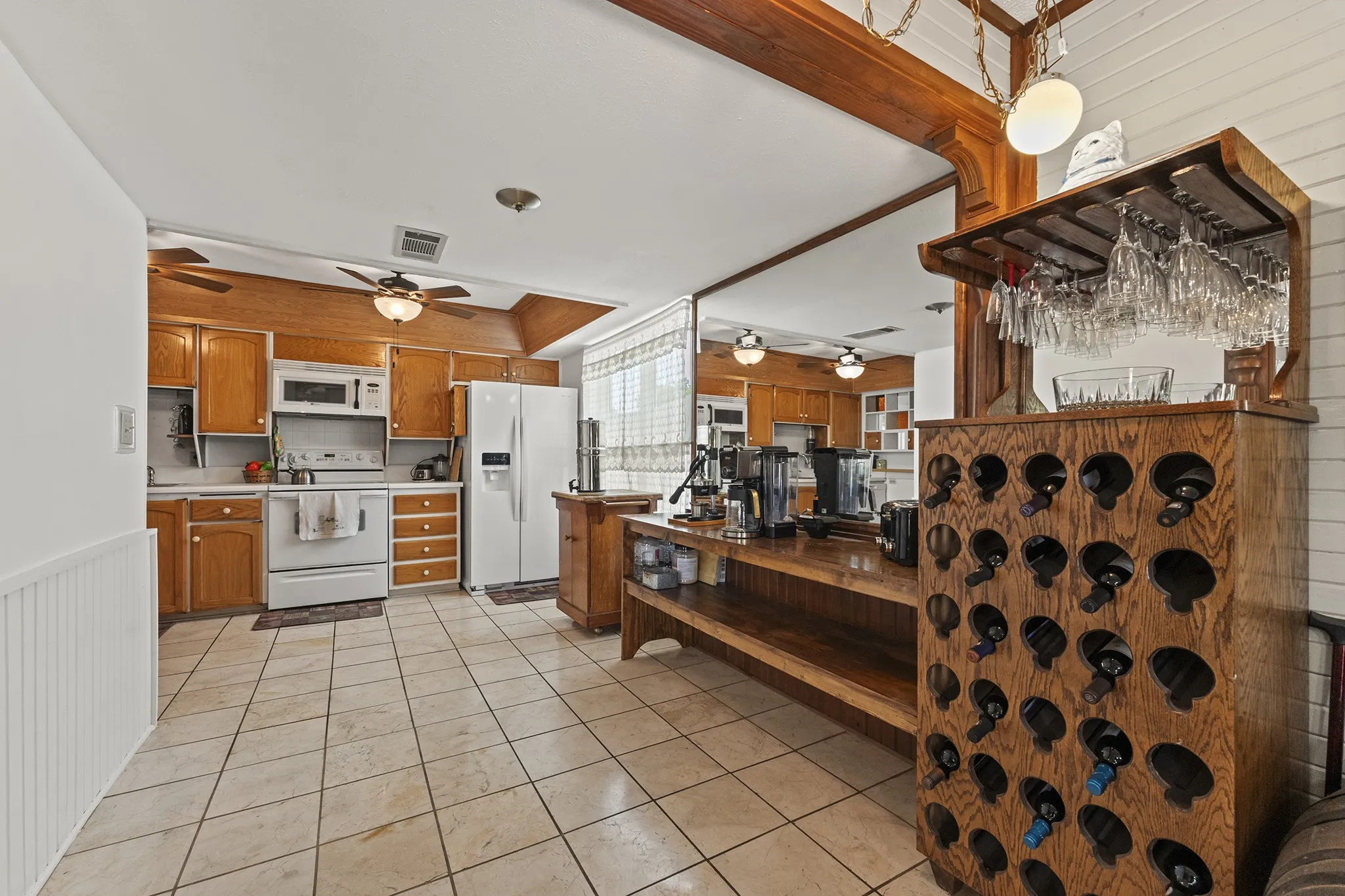 Single Family Residence For Sale in Dallas County , 2906 cheyenne Street, Irving, Texas 75062, 4 Bedroom, 2 Bathroom, Garage spaces, 1,886 Sqft, built in 1964, mls#21380516, Real Estate Agent in Irving, Homes For Sale in Dallas county, Homes For Sale in Irving, Realtor in Irving Texas, Real Estate Brokerage Independent Realty Texas, Luminita Cordes Realtor
