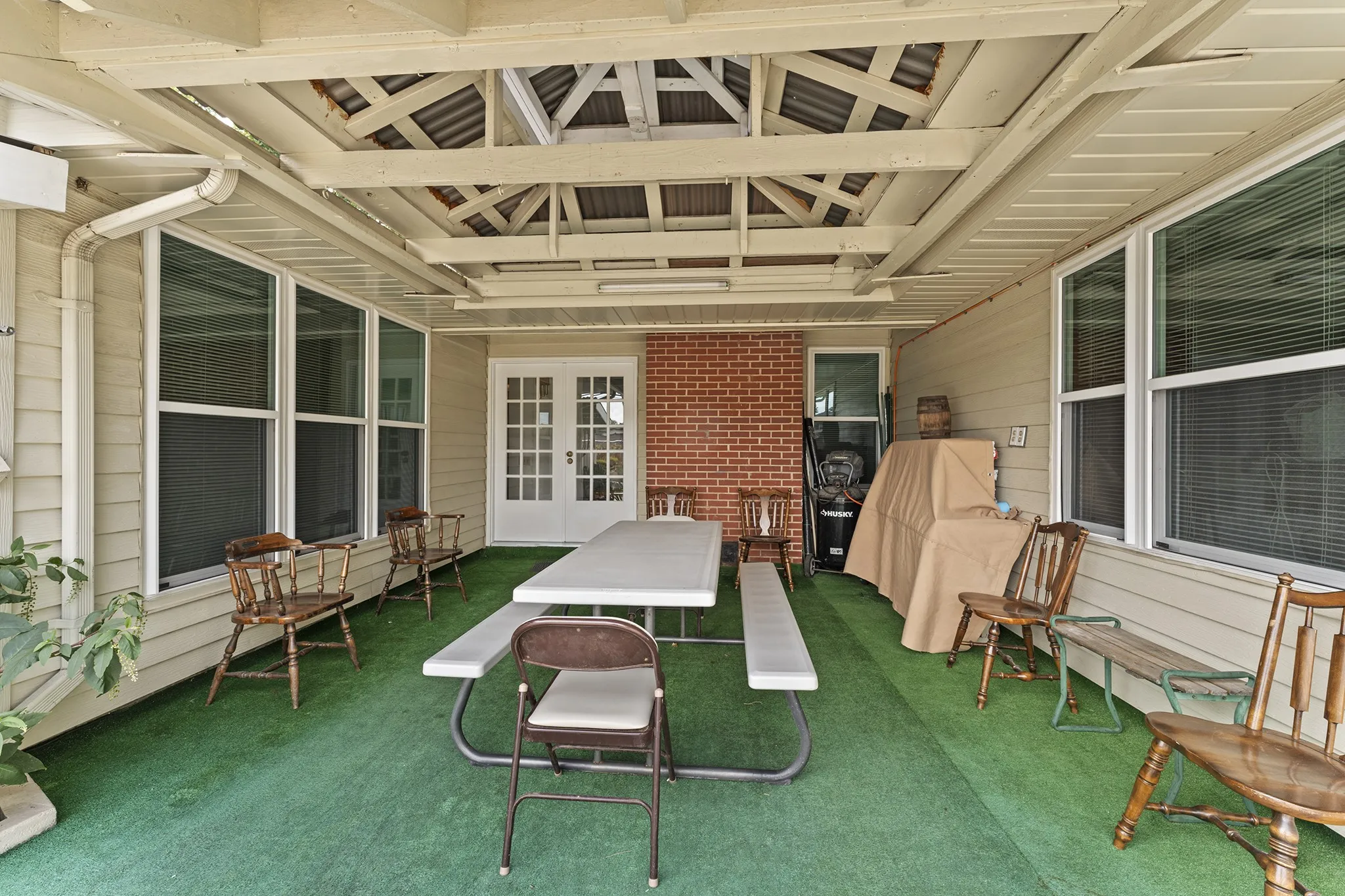 Single Family Residence For Sale in Dallas County , 2906 cheyenne Street, Irving, Texas 75062, 4 Bedroom, 2 Bathroom, Garage spaces, 1,886 Sqft, built in 1964, mls#21380516, Real Estate Agent in Irving, Homes For Sale in Dallas county, Homes For Sale in Irving, Realtor in Irving Texas, Real Estate Brokerage Independent Realty Texas, Luminita Cordes Realtor
