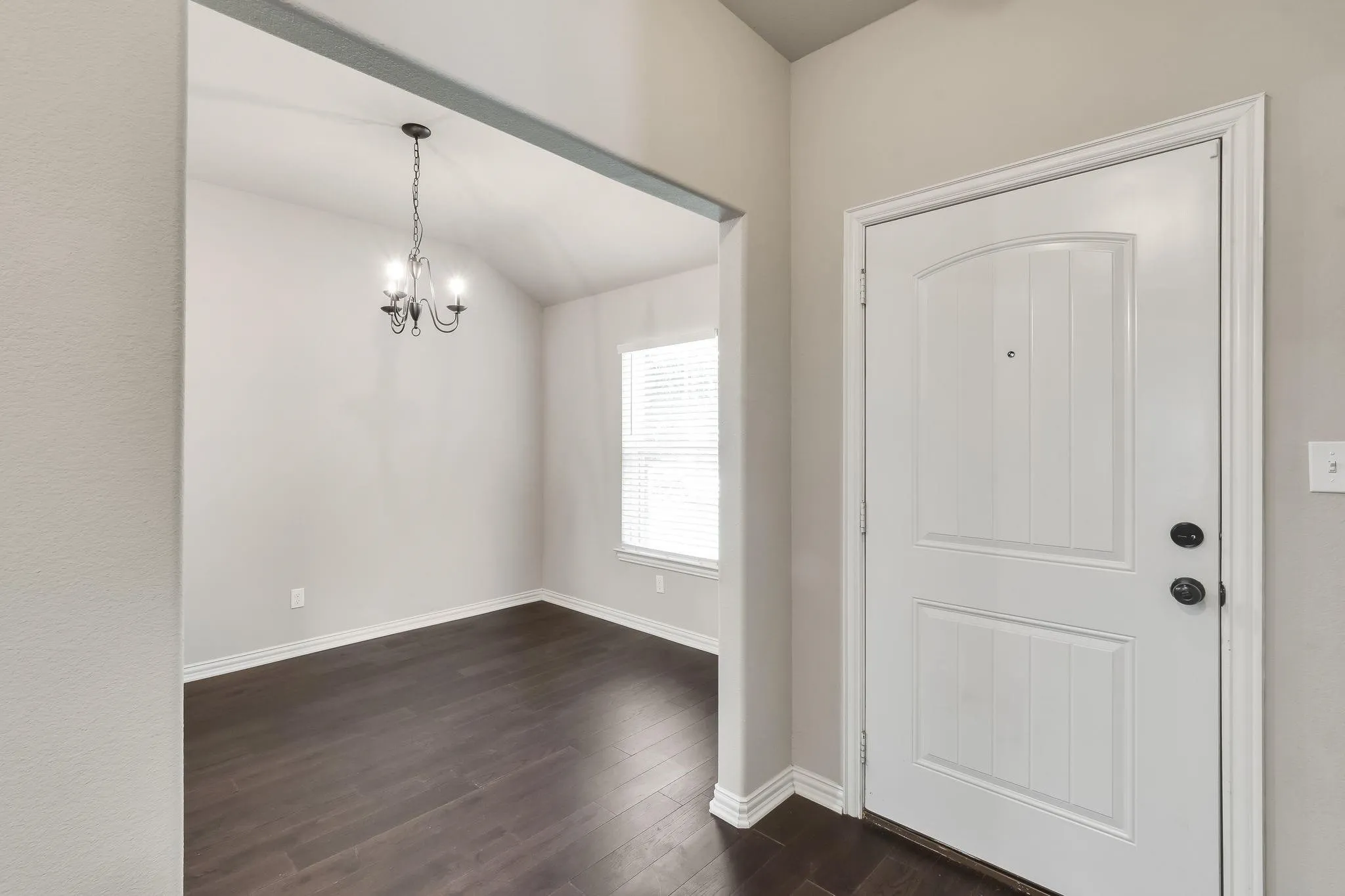 Single Family Residence For Rent in Grayson County , 3608 Brookstone Drive, Sherman, Texas 75092, 3 Bedroom, 2 Bathroom, 2 Garage spaces, 1,291 Sqft, built in 2018, mls#21380531, Real Estate Agent in Sherman, Homes For Rent in Grayson county, Homes For Rent in Sherman, Realtor in Sherman Texas, Real Estate Brokerage Independent Realty Texas, Luminita Cordes Realtor