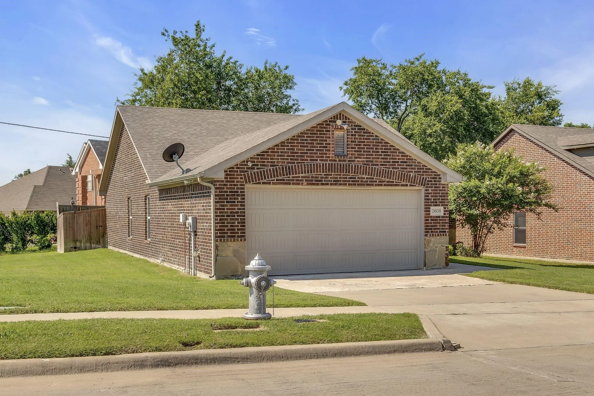 Single Family Residence For Rent in Grayson County , 3608 Brookstone Drive, Sherman, Texas 75092, 3 Bedroom, 2 Bathroom, 2 Garage spaces, 1,291 Sqft, built in 2018, mls#21380531, Real Estate Agent in Sherman, Homes For Rent in Grayson county, Homes For Rent in Sherman, Realtor in Sherman Texas, Real Estate Brokerage Independent Realty Texas, Luminita Cordes Realtor