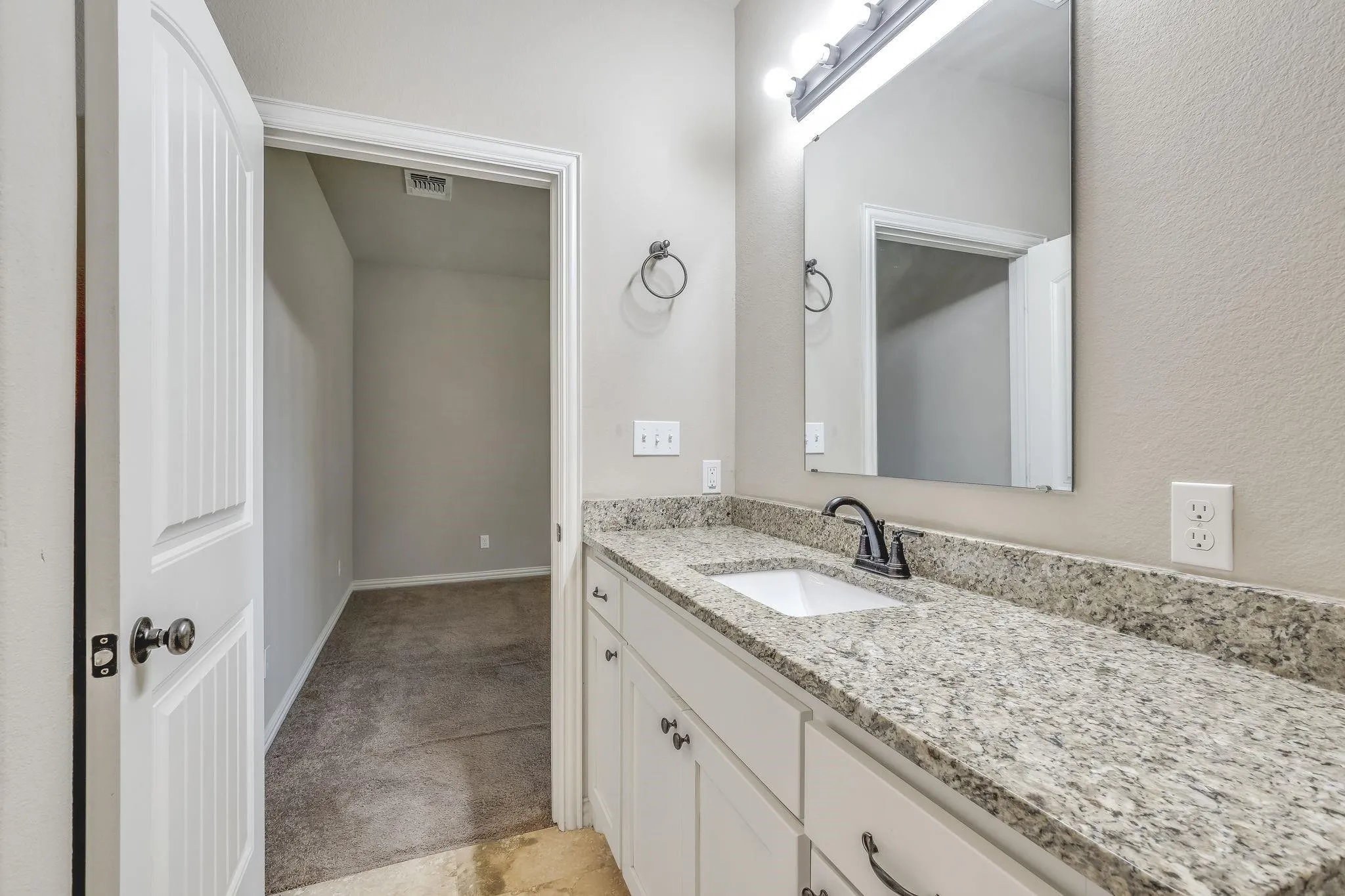 Single Family Residence For Rent in Grayson County , 3608 Brookstone Drive, Sherman, Texas 75092, 3 Bedroom, 2 Bathroom, 2 Garage spaces, 1,291 Sqft, built in 2018, mls#21380531, Real Estate Agent in Sherman, Homes For Rent in Grayson county, Homes For Rent in Sherman, Realtor in Sherman Texas, Real Estate Brokerage Independent Realty Texas, Luminita Cordes Realtor