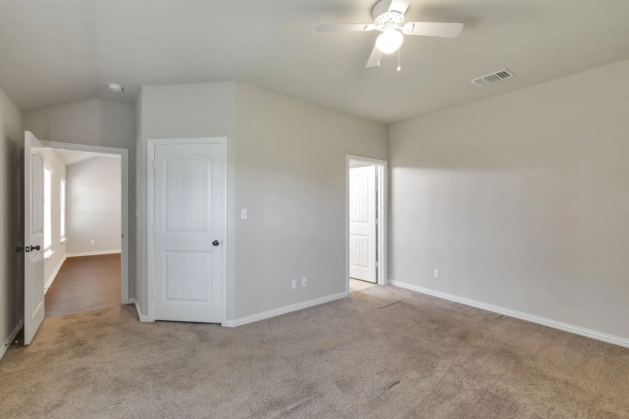 Single Family Residence For Rent in Grayson County , 3608 Brookstone Drive, Sherman, Texas 75092, 3 Bedroom, 2 Bathroom, 2 Garage spaces, 1,291 Sqft, built in 2018, mls#21380531, Real Estate Agent in Sherman, Homes For Rent in Grayson county, Homes For Rent in Sherman, Realtor in Sherman Texas, Real Estate Brokerage Independent Realty Texas, Luminita Cordes Realtor