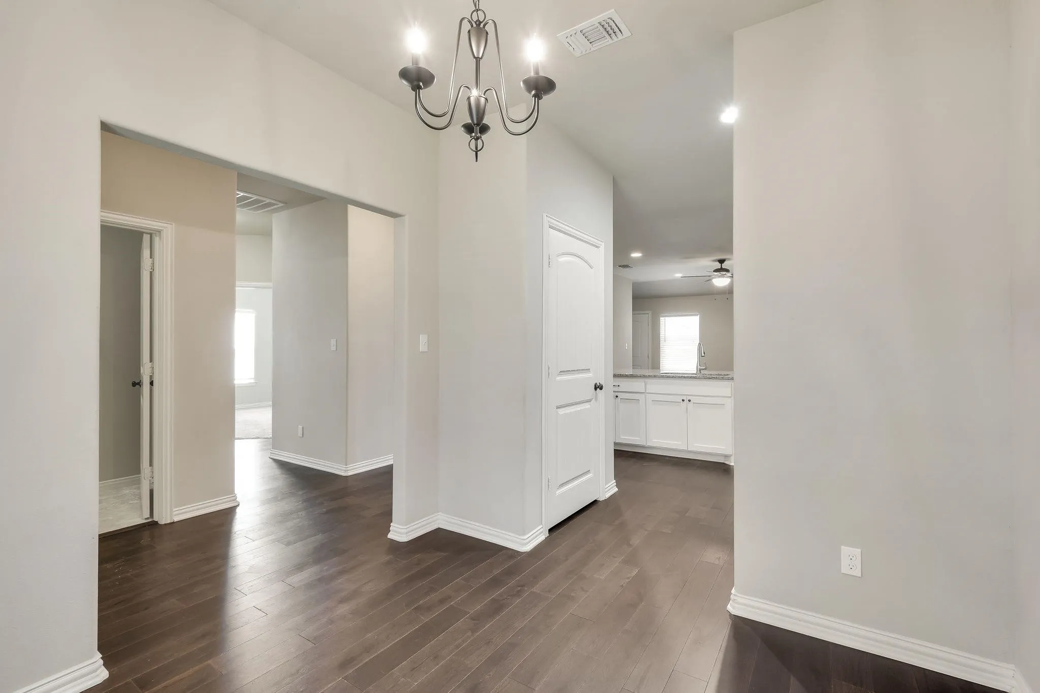 Single Family Residence For Rent in Grayson County , 3608 Brookstone Drive, Sherman, Texas 75092, 3 Bedroom, 2 Bathroom, 2 Garage spaces, 1,291 Sqft, built in 2018, mls#21380531, Real Estate Agent in Sherman, Homes For Rent in Grayson county, Homes For Rent in Sherman, Realtor in Sherman Texas, Real Estate Brokerage Independent Realty Texas, Luminita Cordes Realtor