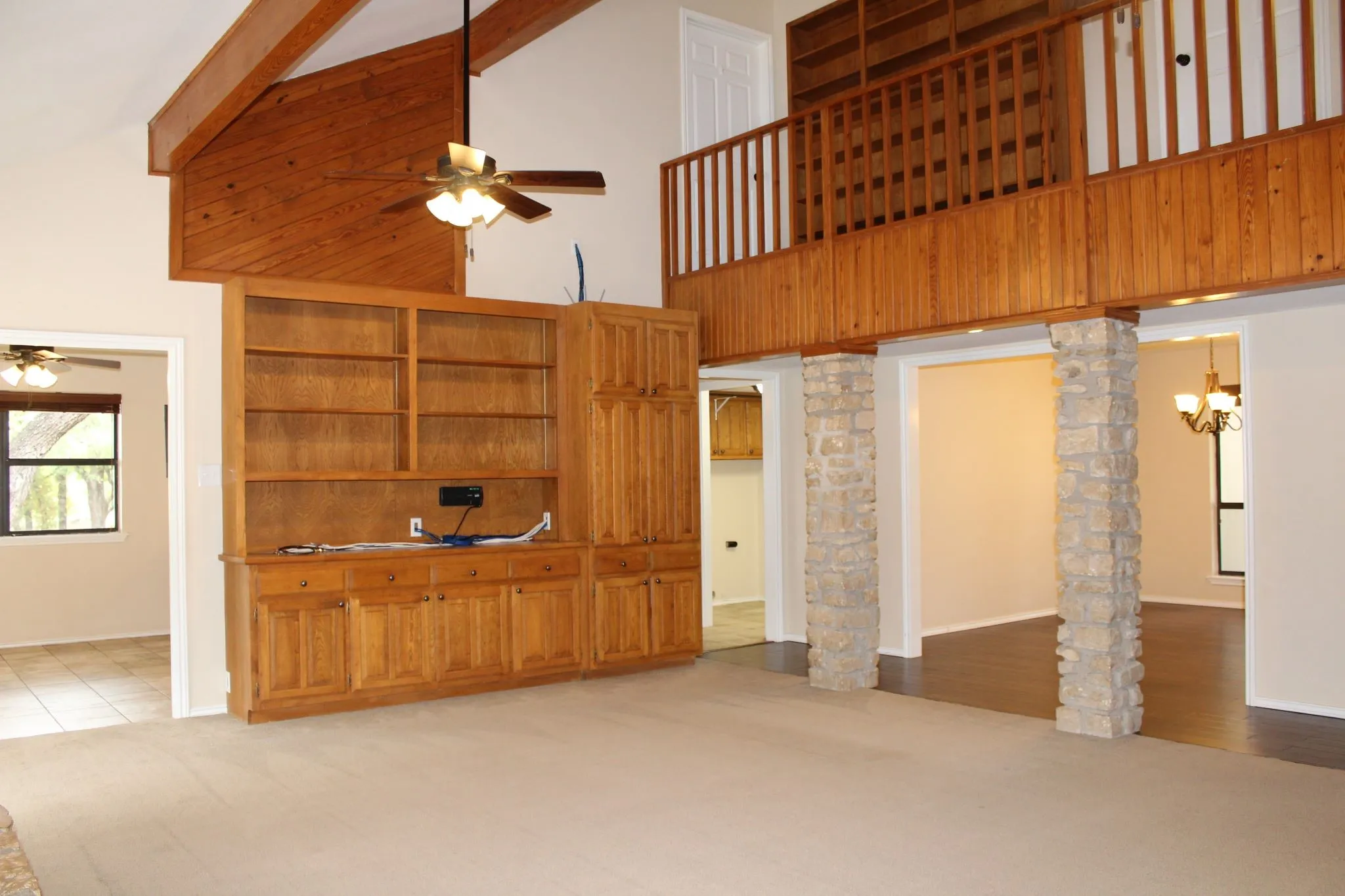 Single Family Residence For Sale in Erath County , 115 Sandra Palmer Street, Stephenville, Texas 76401, 4 Bedroom, 3 Bathroom, 2 Garage spaces, 2,678 Sqft, built in 1982, mls#21380540, Real Estate Agent in Stephenville, Homes For Sale in Erath county, Homes For Sale in Stephenville, Realtor in Stephenville Texas, Real Estate Brokerage Independent Realty Texas, Luminita Cordes Realtor