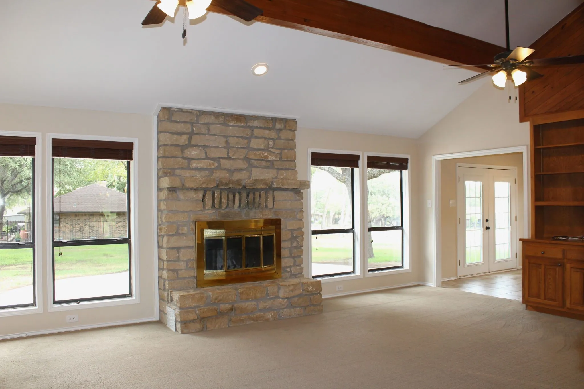 Single Family Residence For Sale in Erath County , 115 Sandra Palmer Street, Stephenville, Texas 76401, 4 Bedroom, 3 Bathroom, 2 Garage spaces, 2,678 Sqft, built in 1982, mls#21380540, Real Estate Agent in Stephenville, Homes For Sale in Erath county, Homes For Sale in Stephenville, Realtor in Stephenville Texas, Real Estate Brokerage Independent Realty Texas, Luminita Cordes Realtor