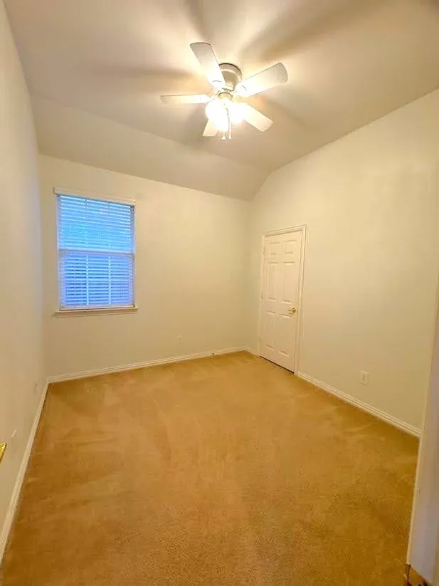 Single Family Residence For Rent in Denton County , 4501 Brenda Drive, Flower Mound, Texas 75022, 4 Bedroom, 3 Bathroom, 2 Garage spaces, 2,615 Sqft, built in 2003, mls#21380393, Real Estate Agent in Flower Mound, Homes For Rent in Denton county, Homes For Rent in Flower Mound, Realtor in Flower Mound Texas, Real Estate Brokerage Independent Realty Texas, Luminita Cordes Realtor