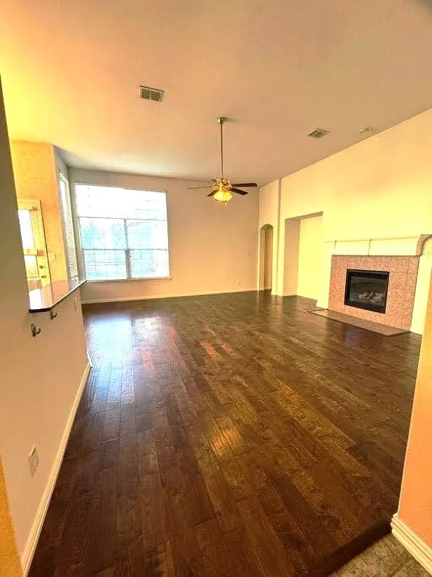 Single Family Residence For Rent in Denton County , 4501 Brenda Drive, Flower Mound, Texas 75022, 4 Bedroom, 3 Bathroom, 2 Garage spaces, 2,615 Sqft, built in 2003, mls#21380393, Real Estate Agent in Flower Mound, Homes For Rent in Denton county, Homes For Rent in Flower Mound, Realtor in Flower Mound Texas, Real Estate Brokerage Independent Realty Texas, Luminita Cordes Realtor