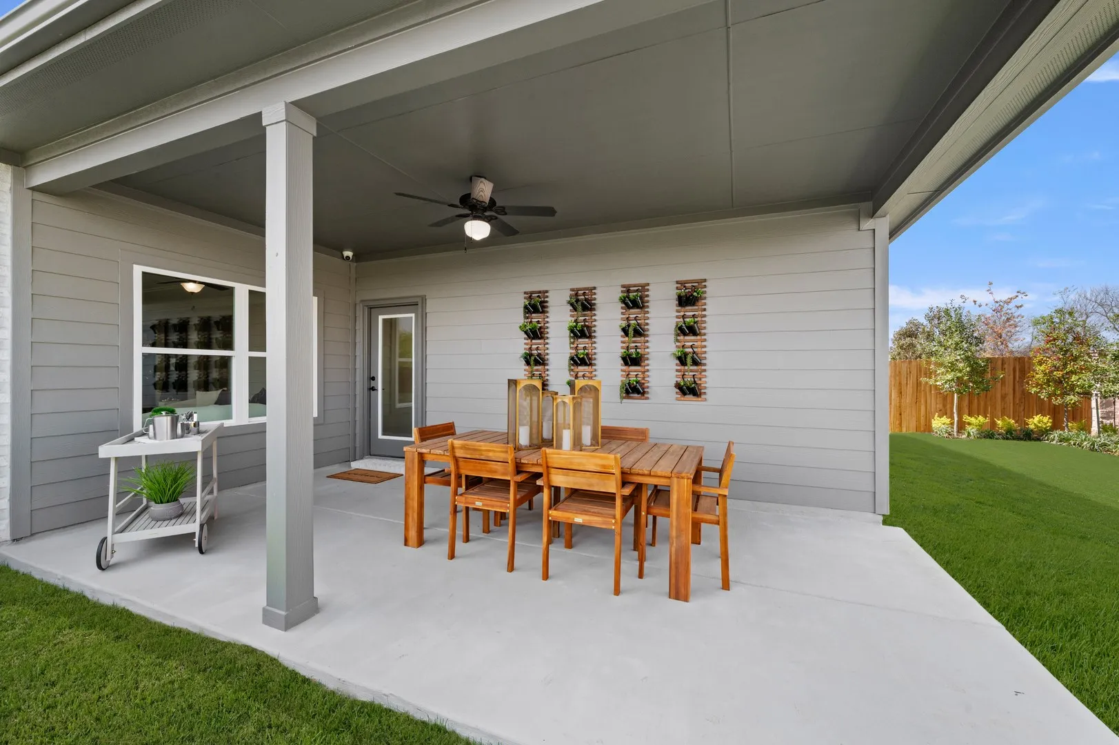 The Oakshire II- Rear Covered Patio